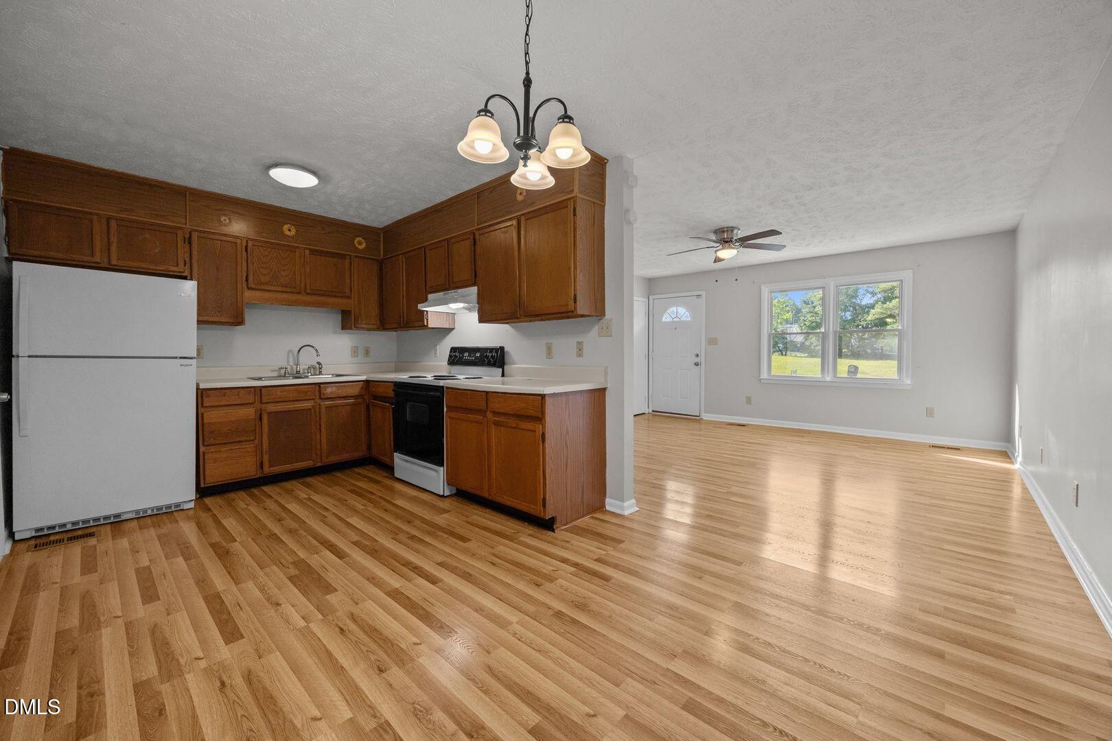 54 Rolling Springs Drive Property Photo 16