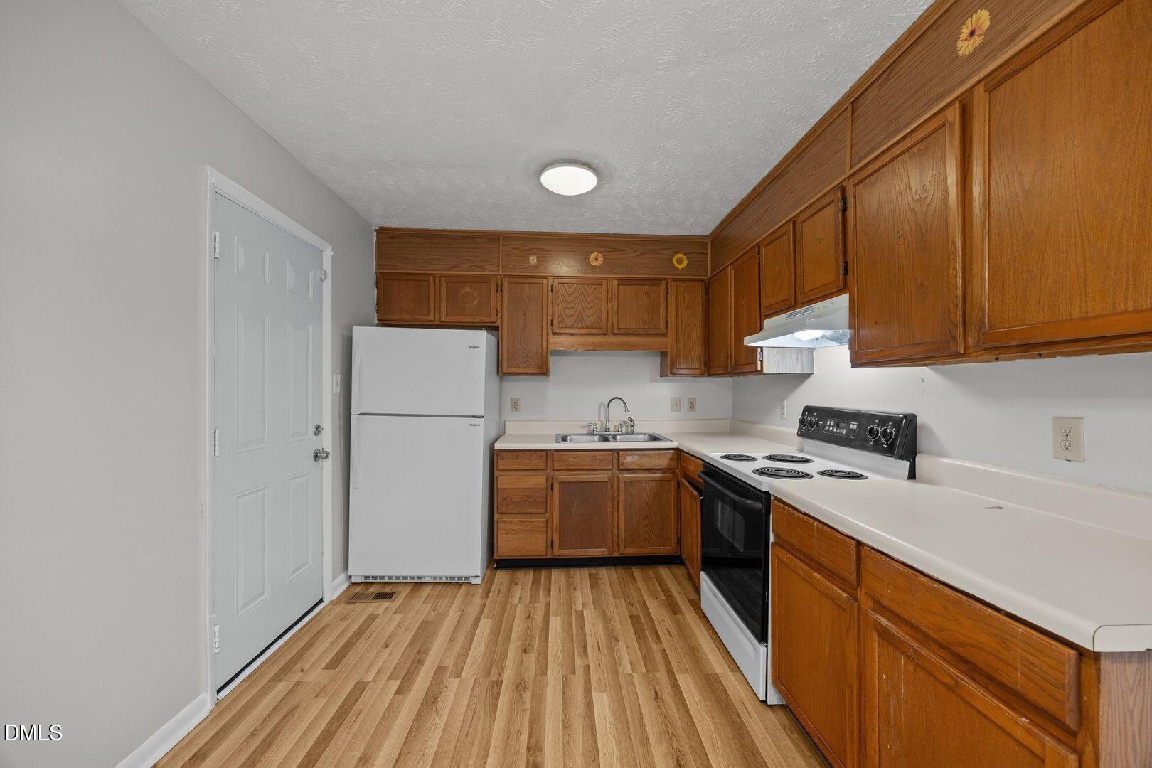 54 Rolling Springs Drive Property Photo 18