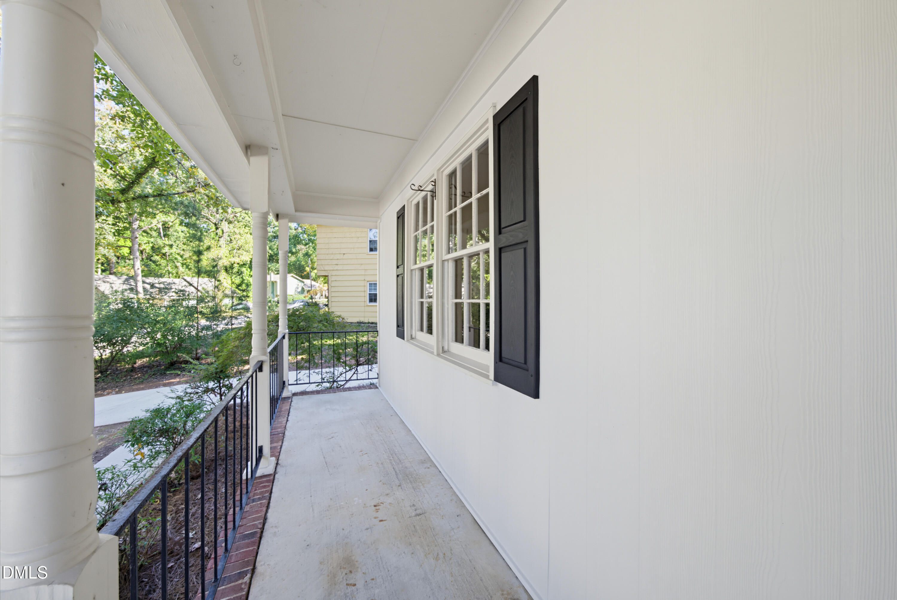 1013 Trollingwood Lane Property Photo 3
