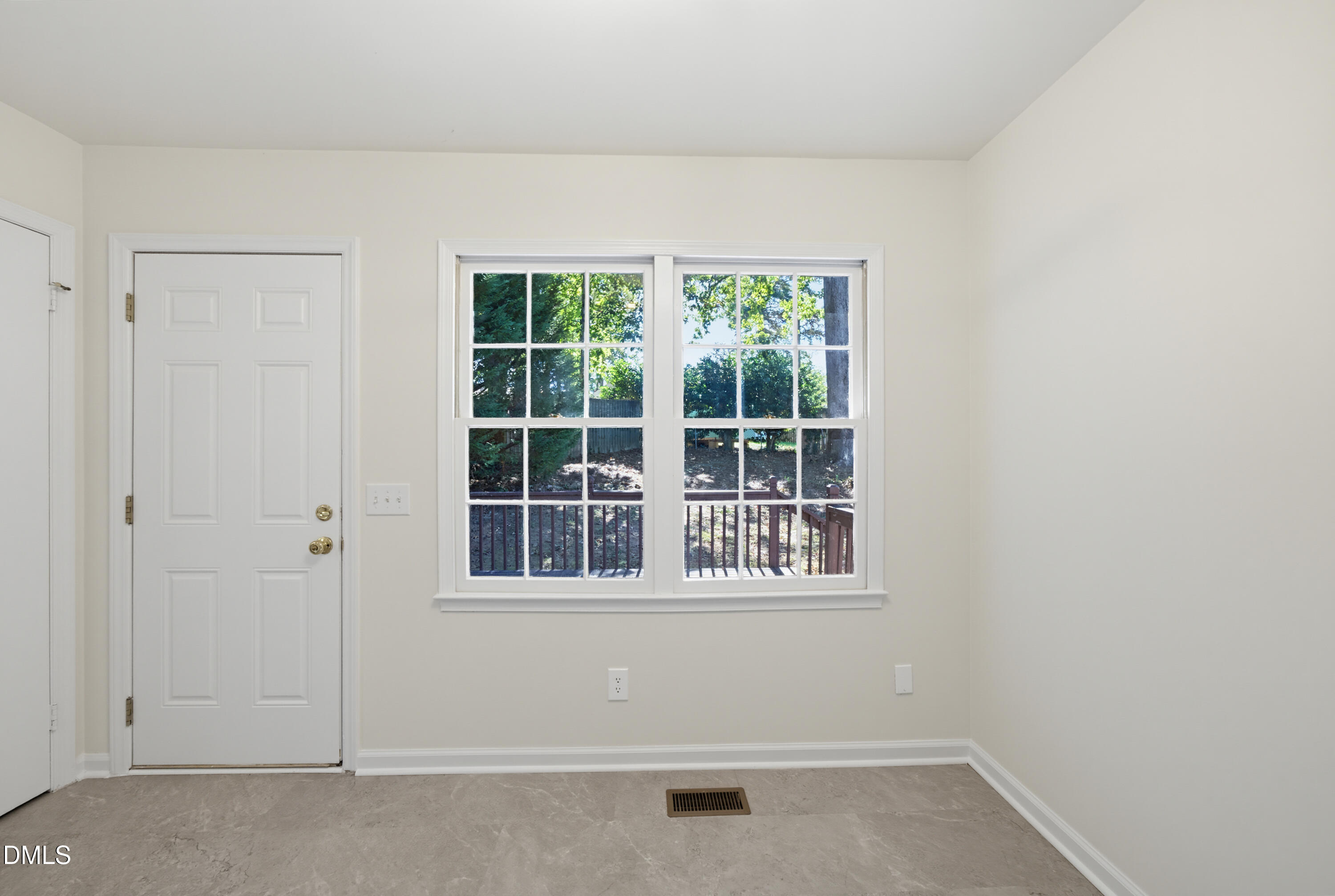 1013 Trollingwood Lane Property Photo 15