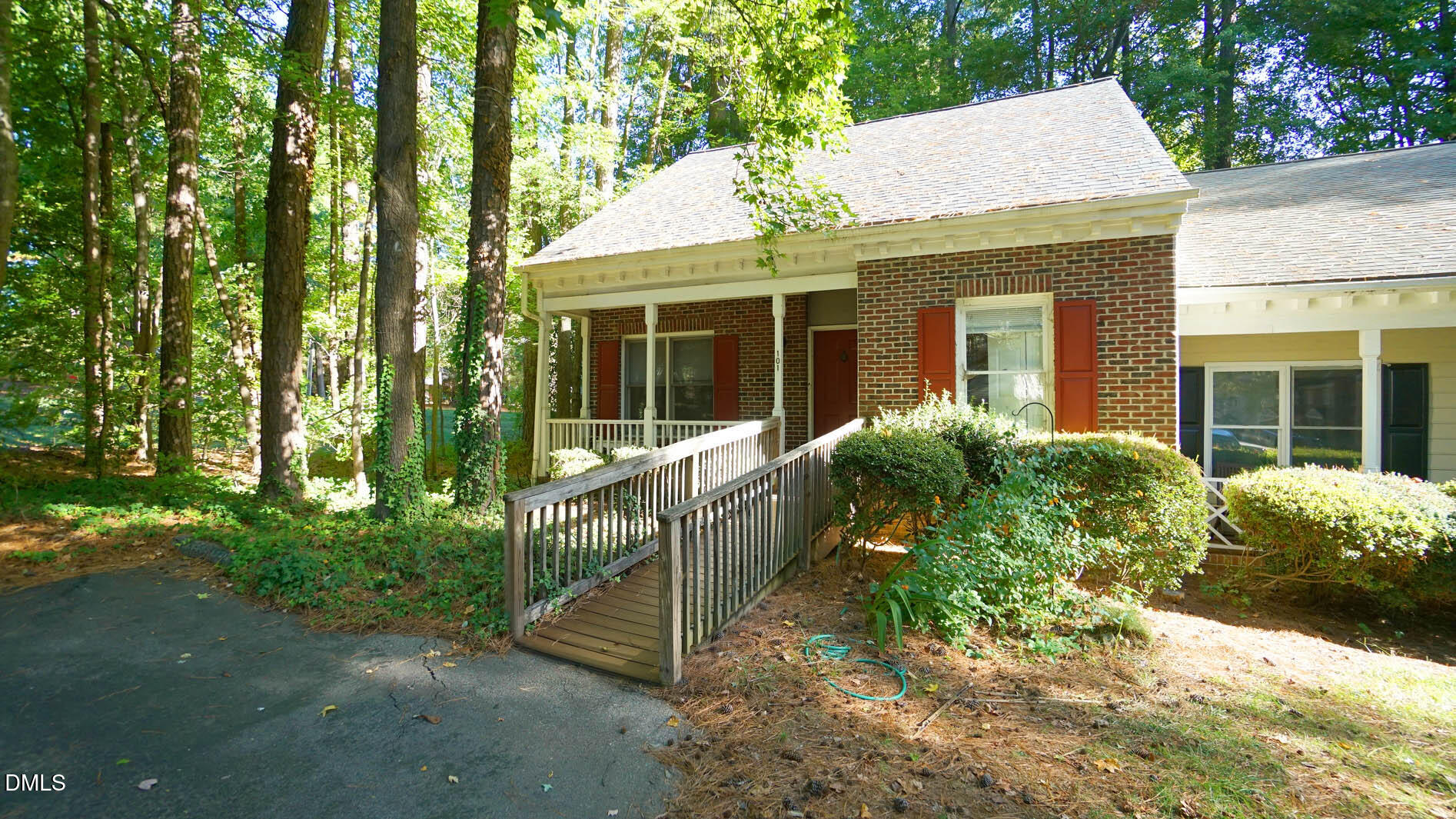 101 Danforth Drive Property Photo 1
