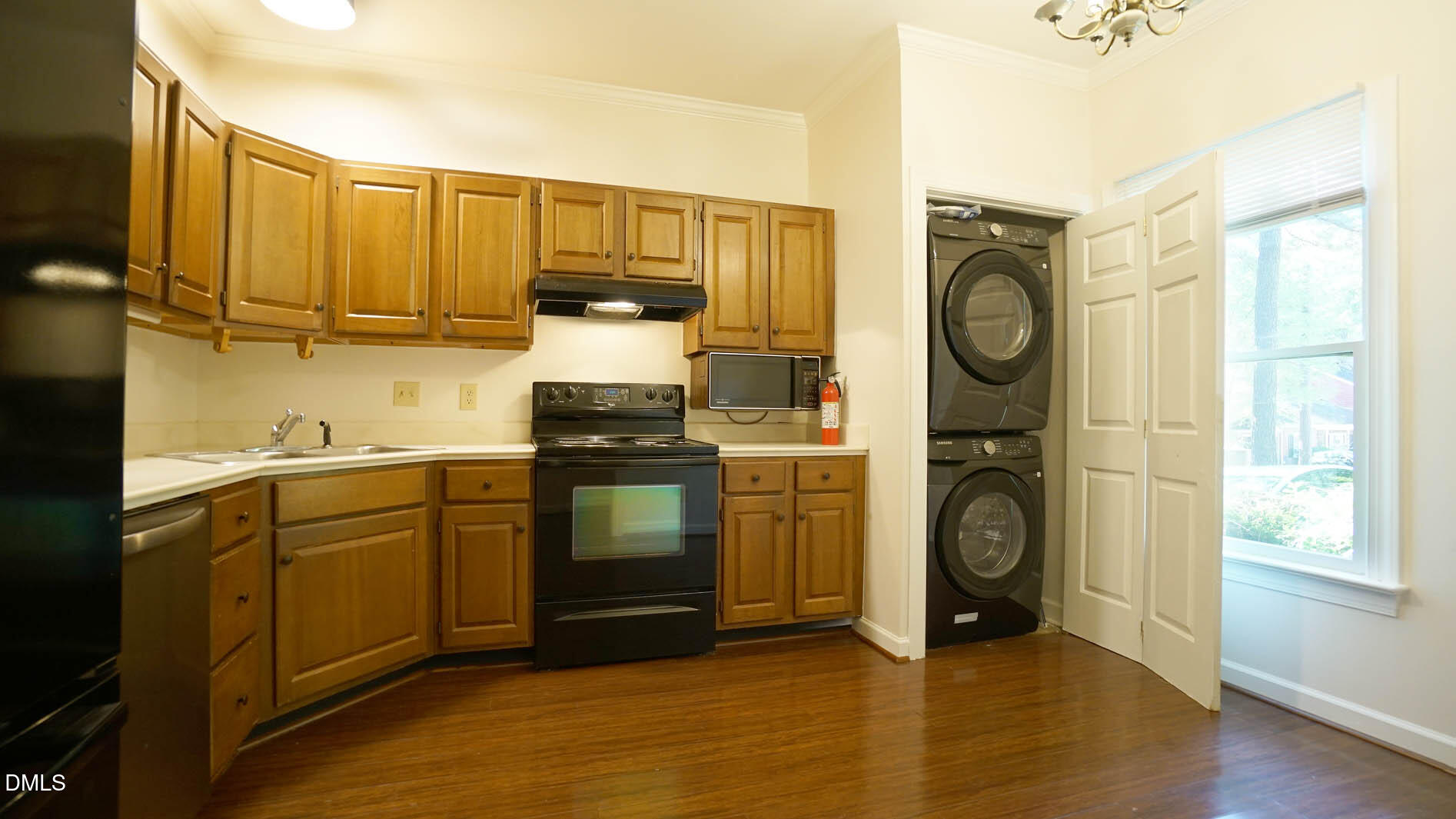 101 Danforth Drive Property Photo 2