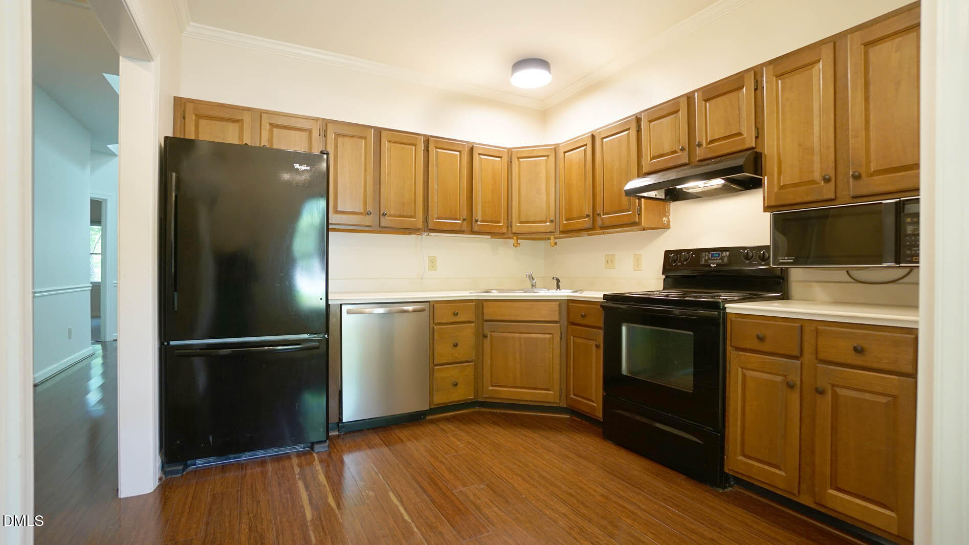 101 Danforth Drive Property Photo 9