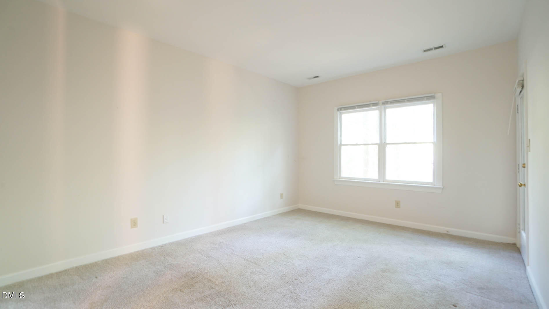 101 Danforth Drive Property Photo 15