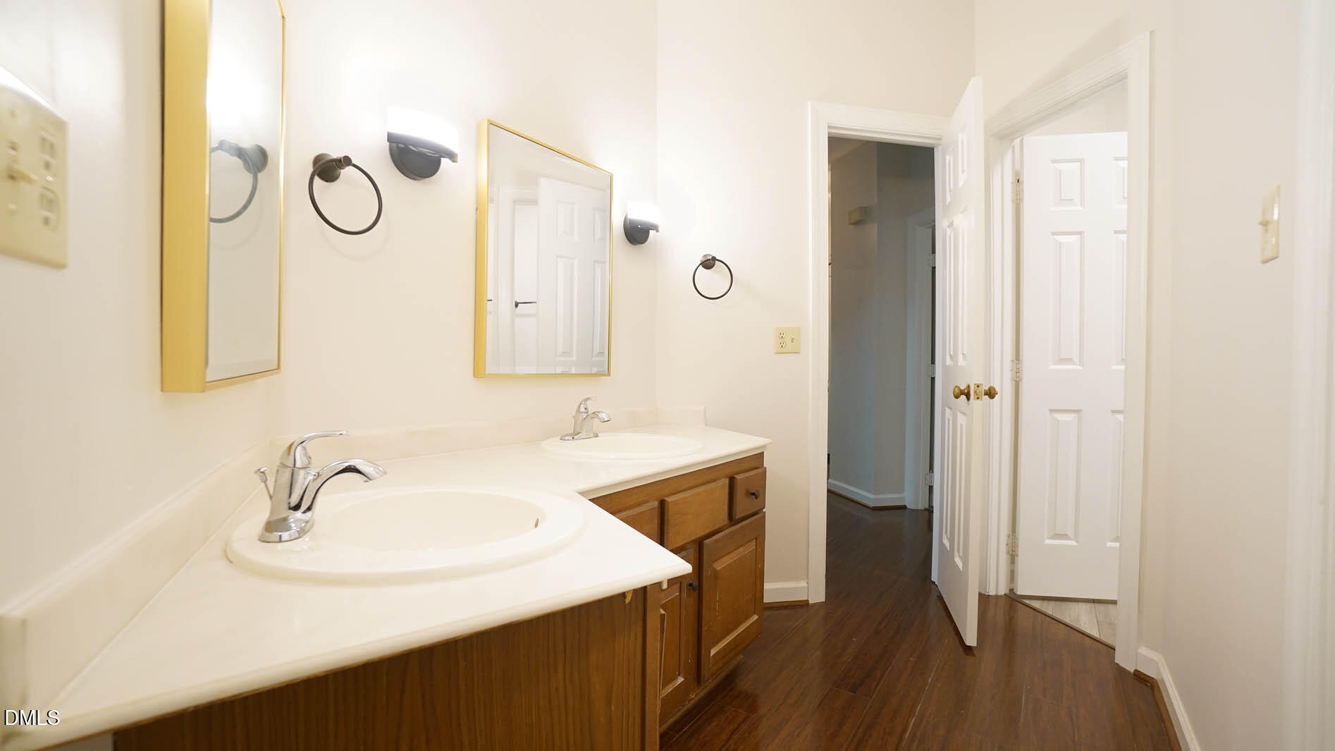 101 Danforth Drive Property Photo 17