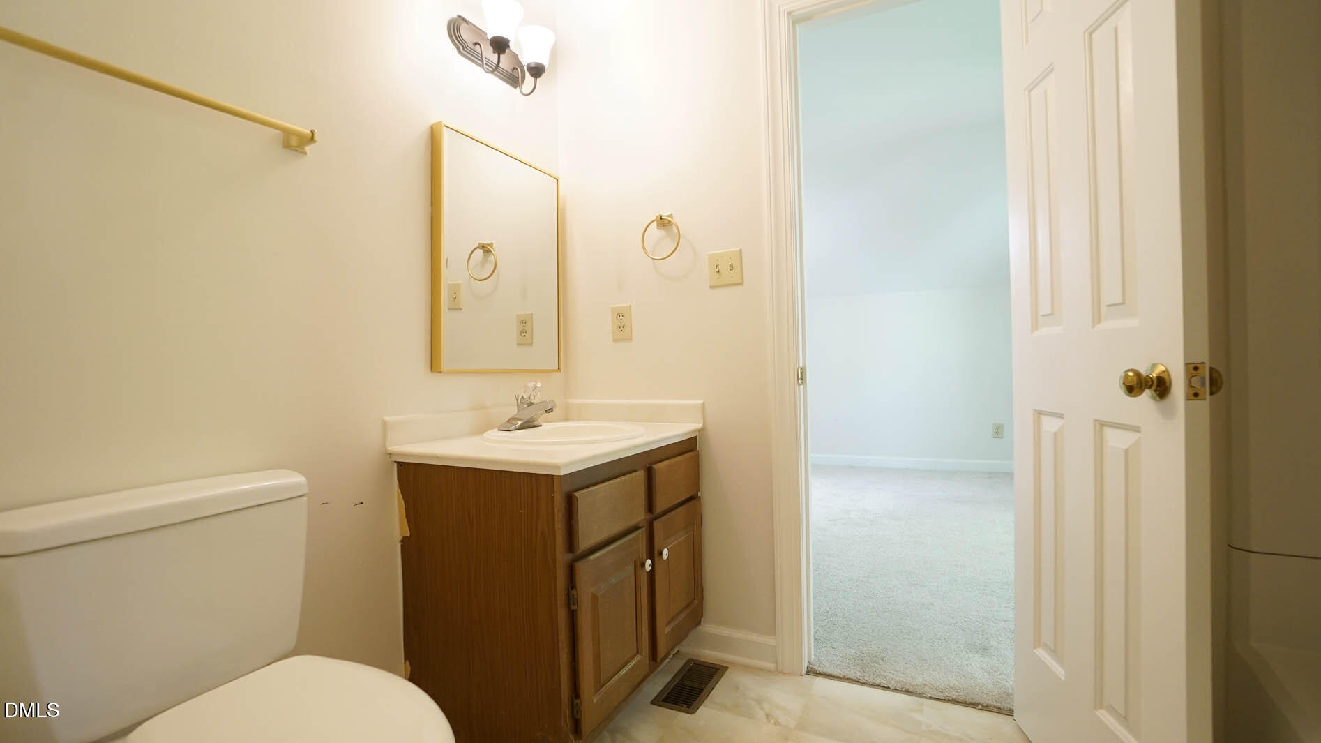 101 Danforth Drive Property Photo 22