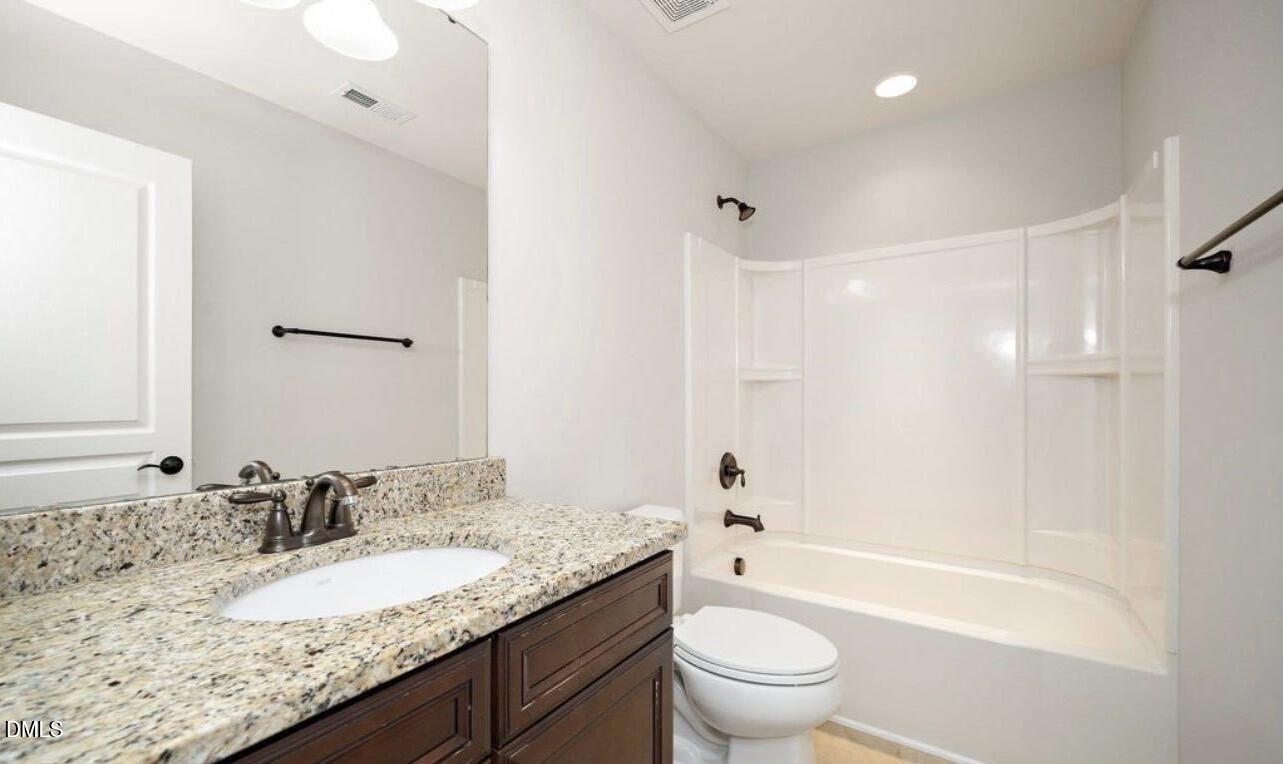 711 Mountain Pine Drive Property Photo 12