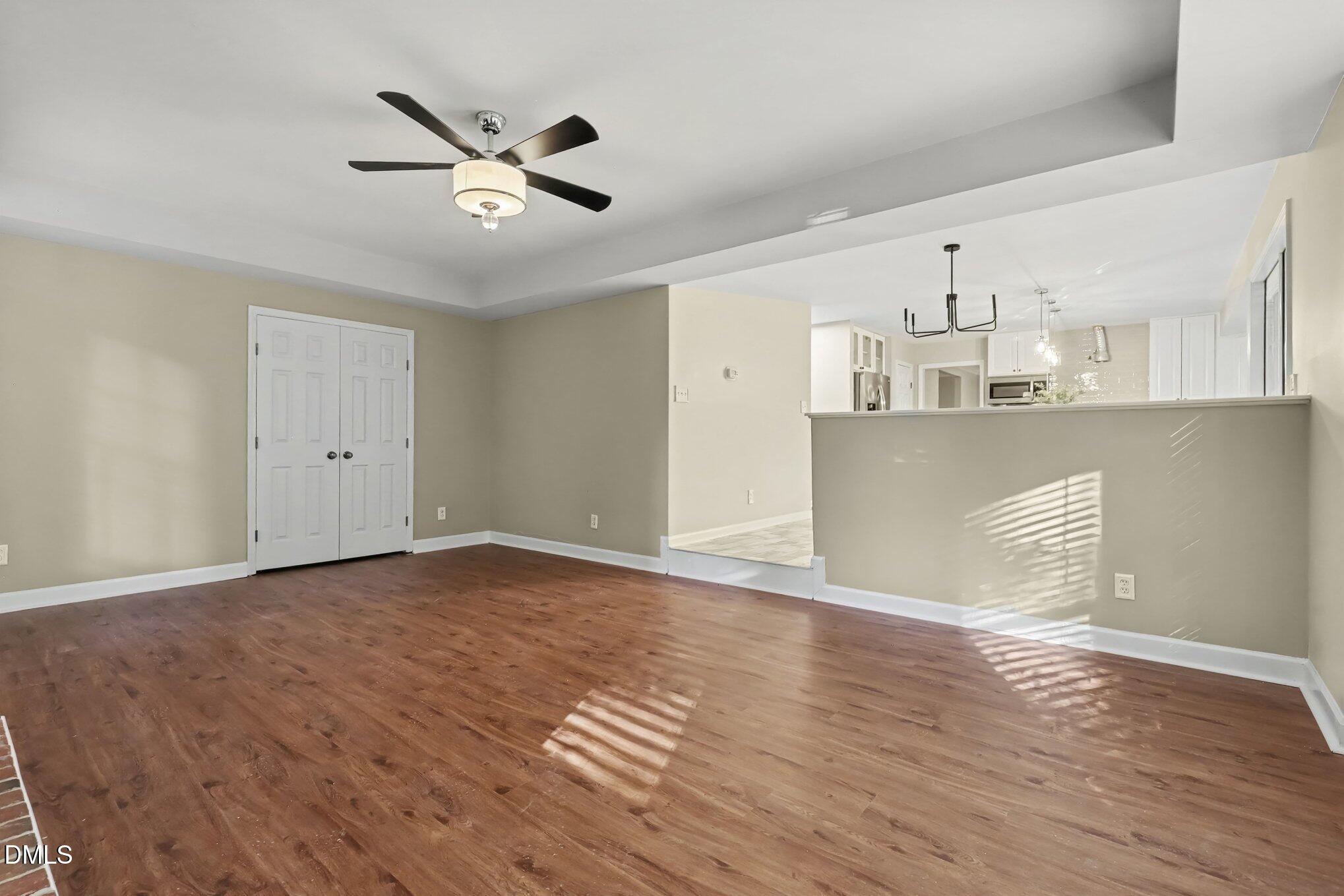 3020 Plaza Place Property Photo 14
