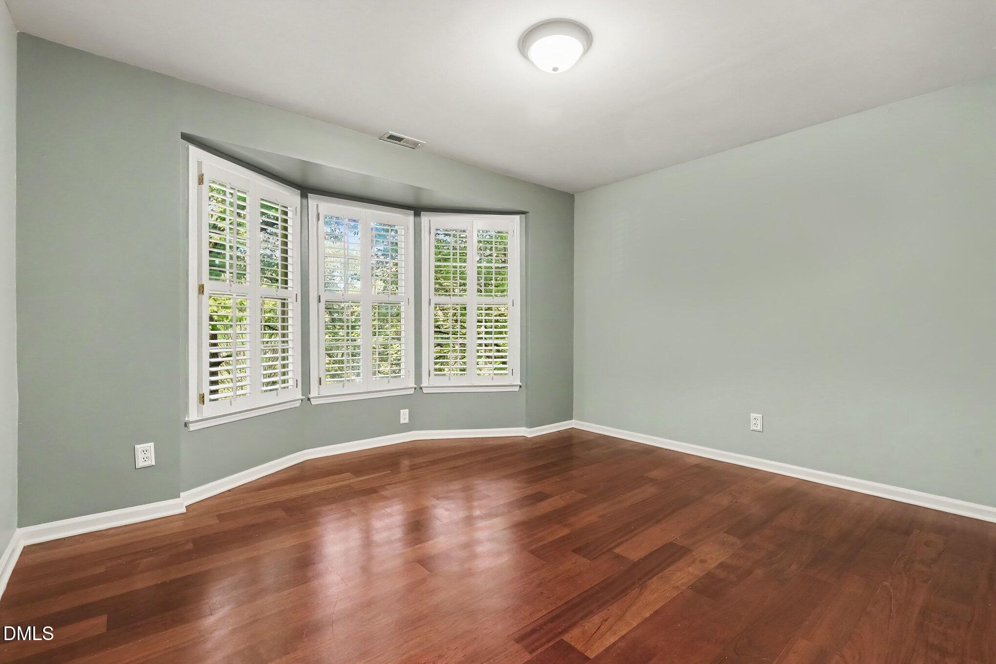 3020 Plaza Place Property Photo 15