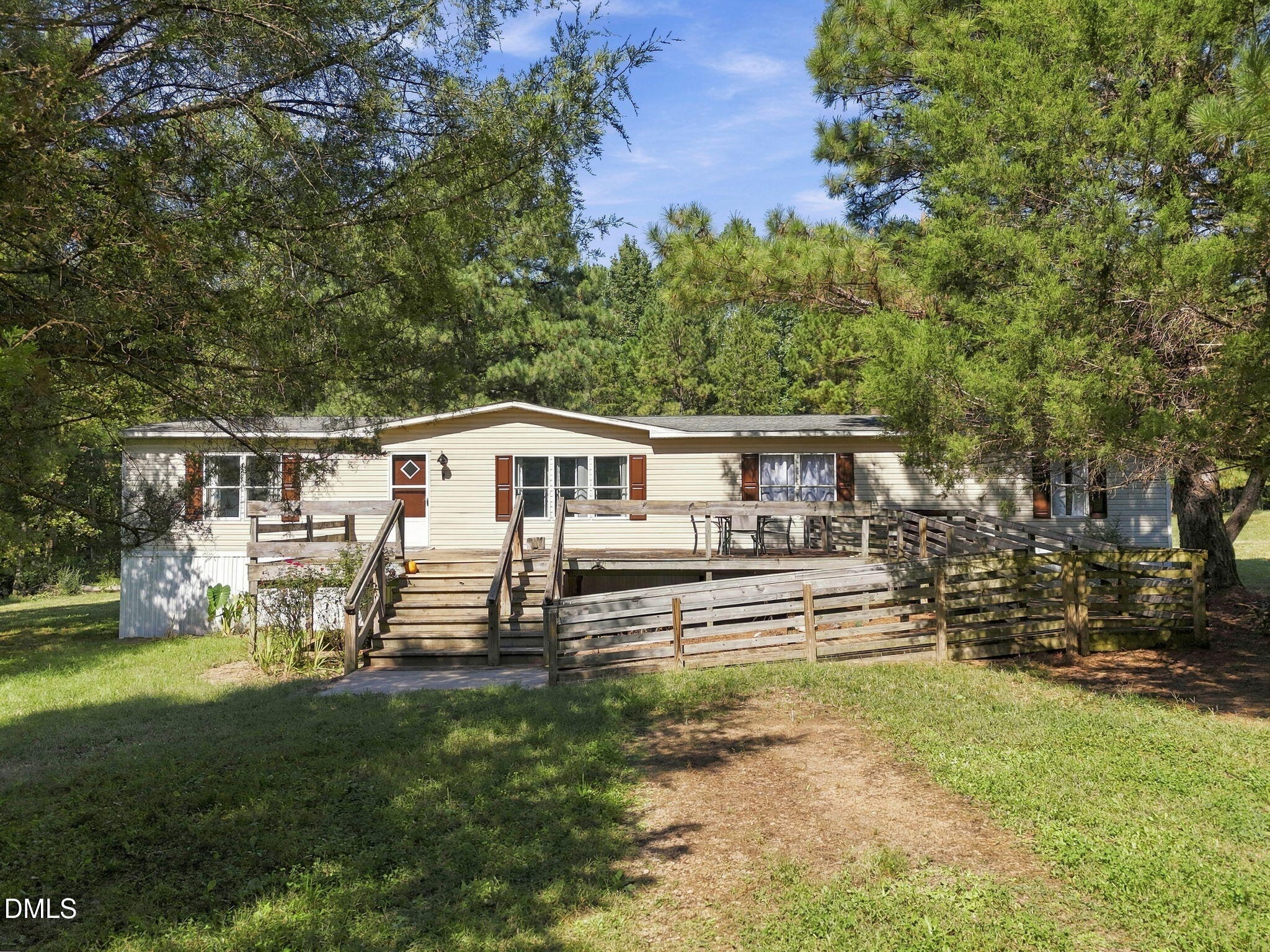 261 Bluegrass Drive Property Photo 1