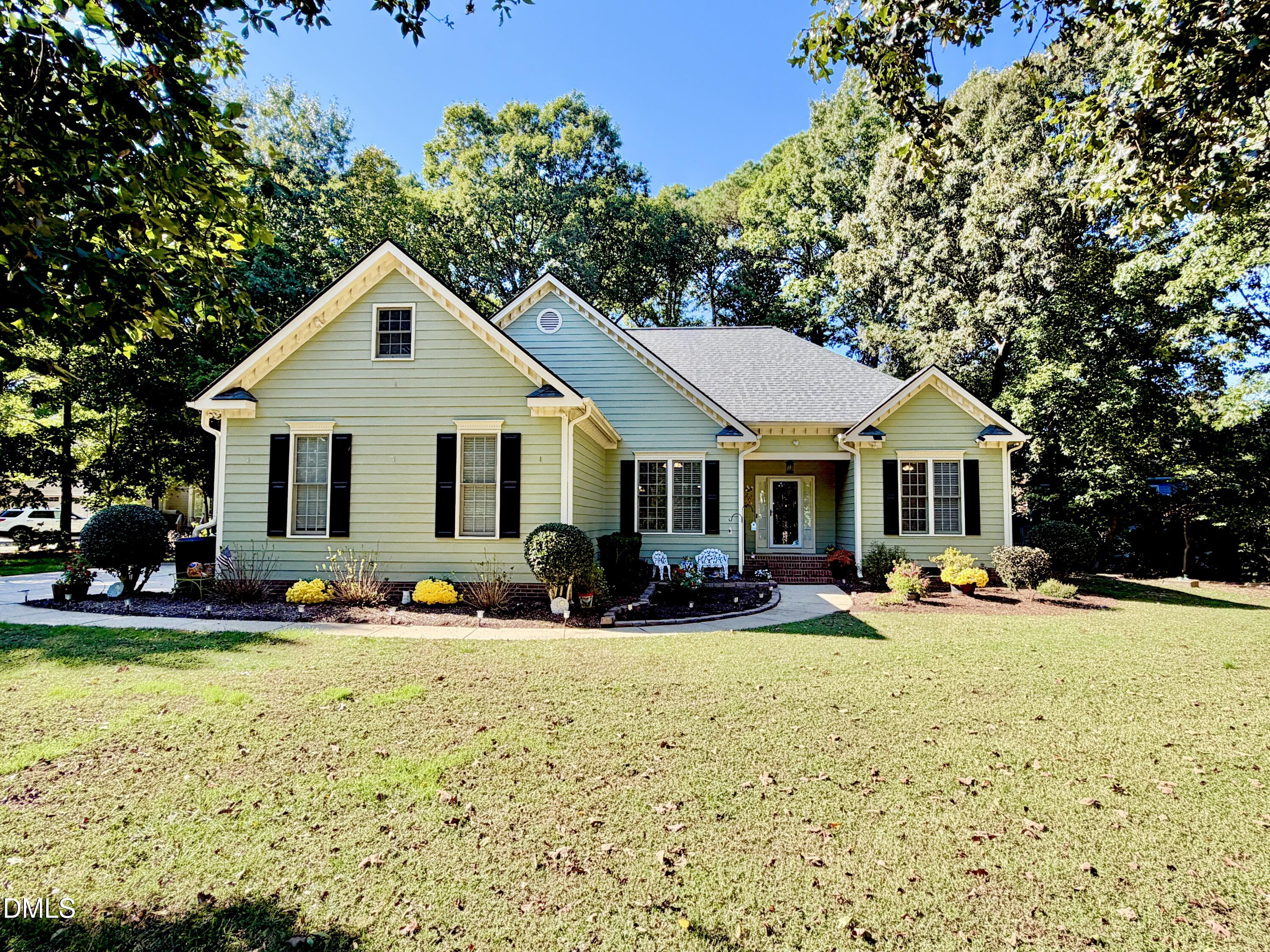 3200 Oaklyn Springs Drive Property Photo 1