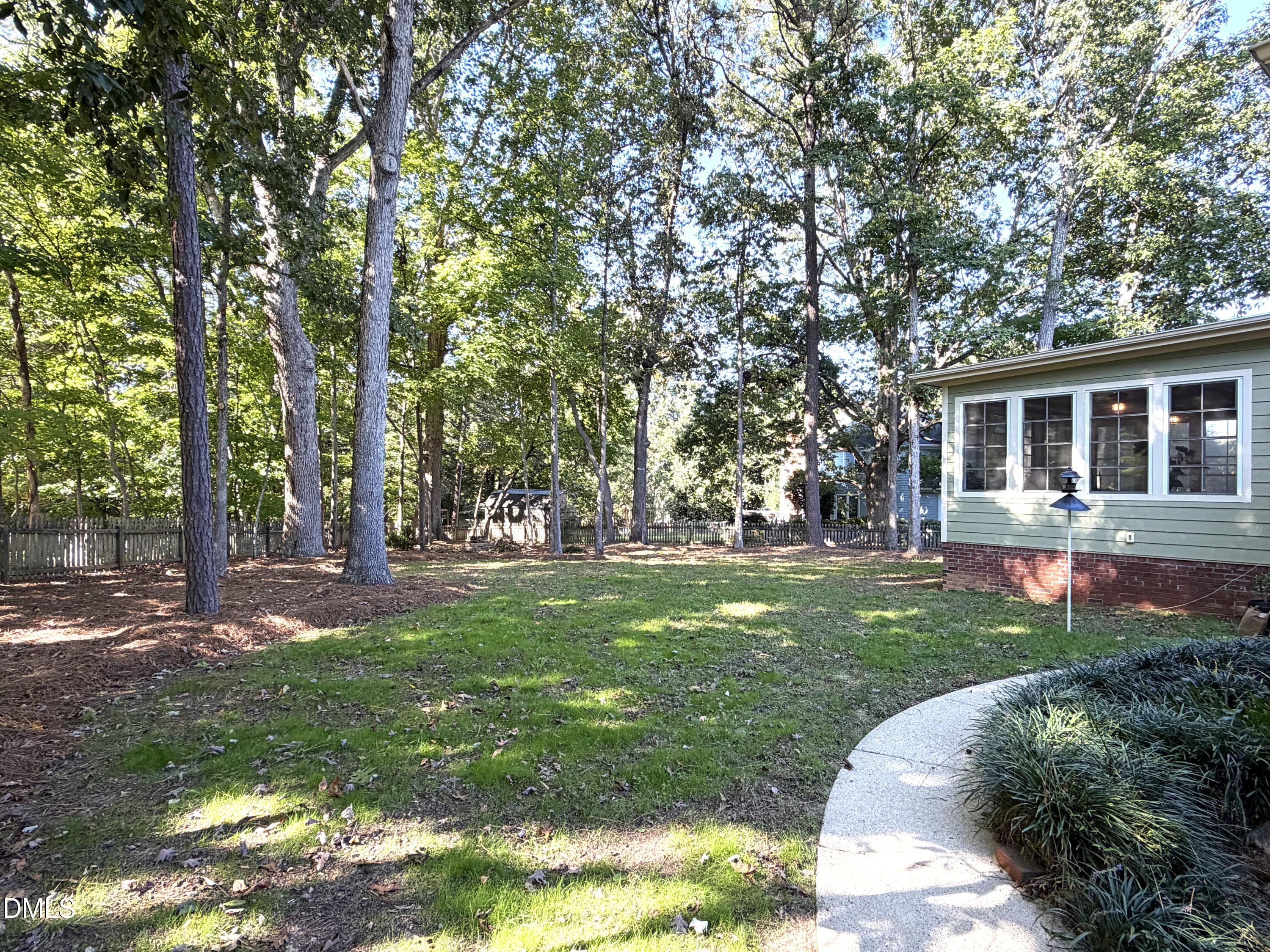 3200 Oaklyn Springs Drive Property Photo 6