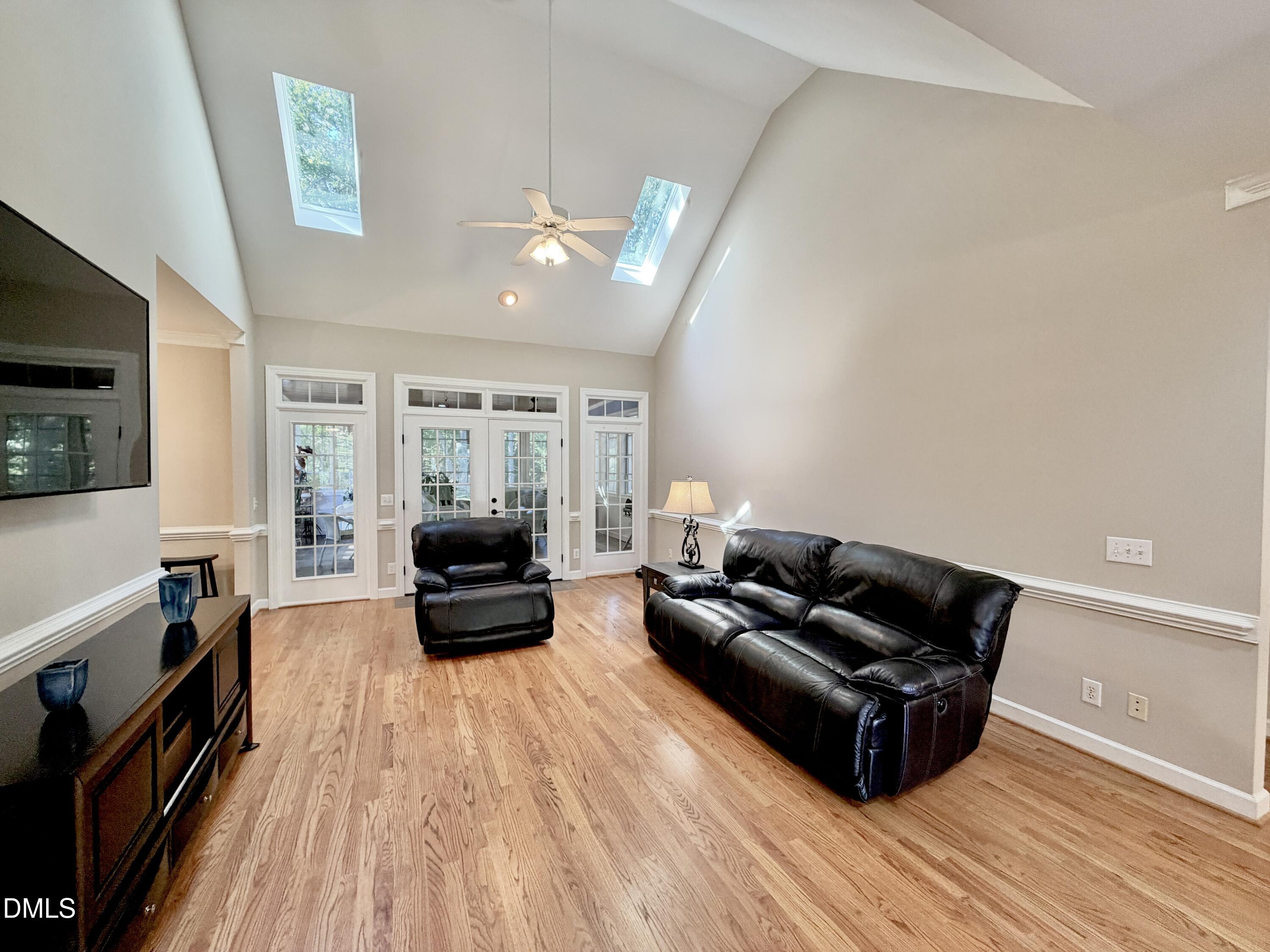 3200 Oaklyn Springs Drive Property Photo 10