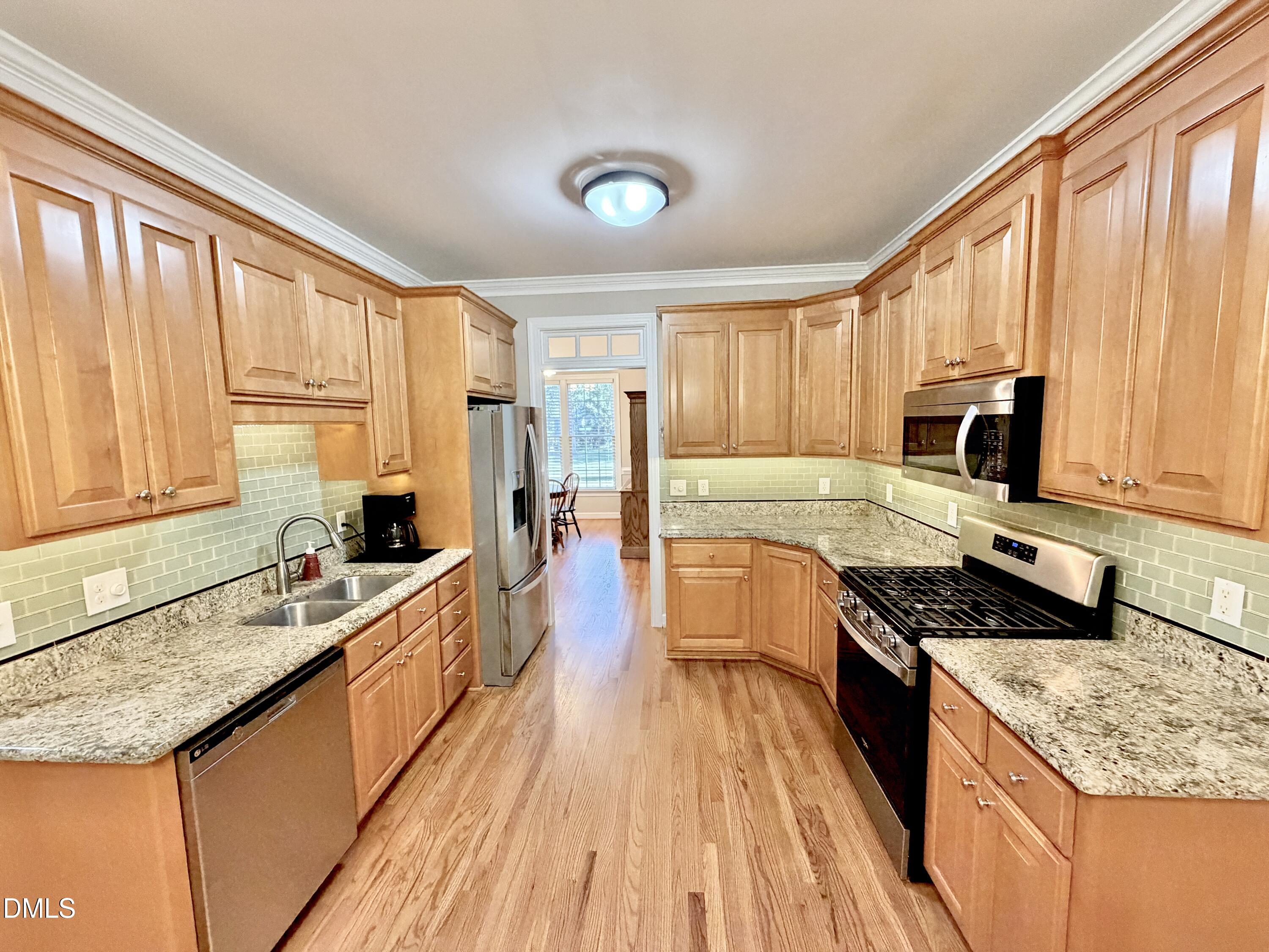 3200 Oaklyn Springs Drive Property Photo 16