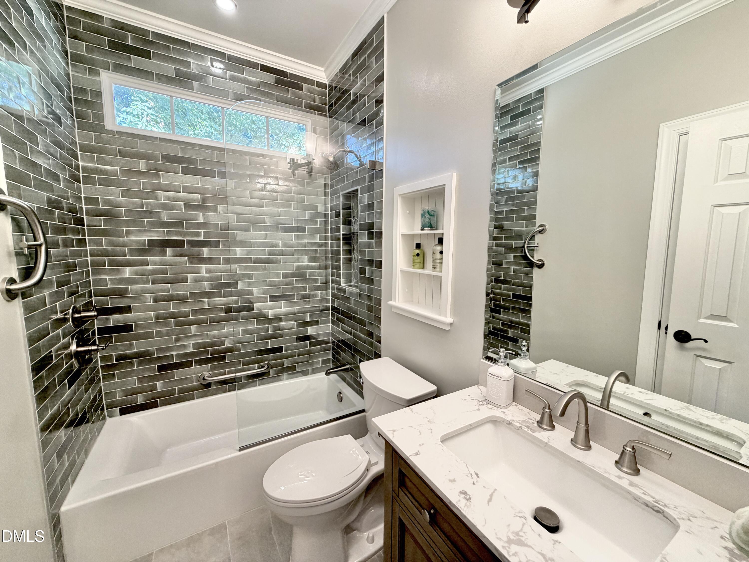 3200 Oaklyn Springs Drive Property Photo 40