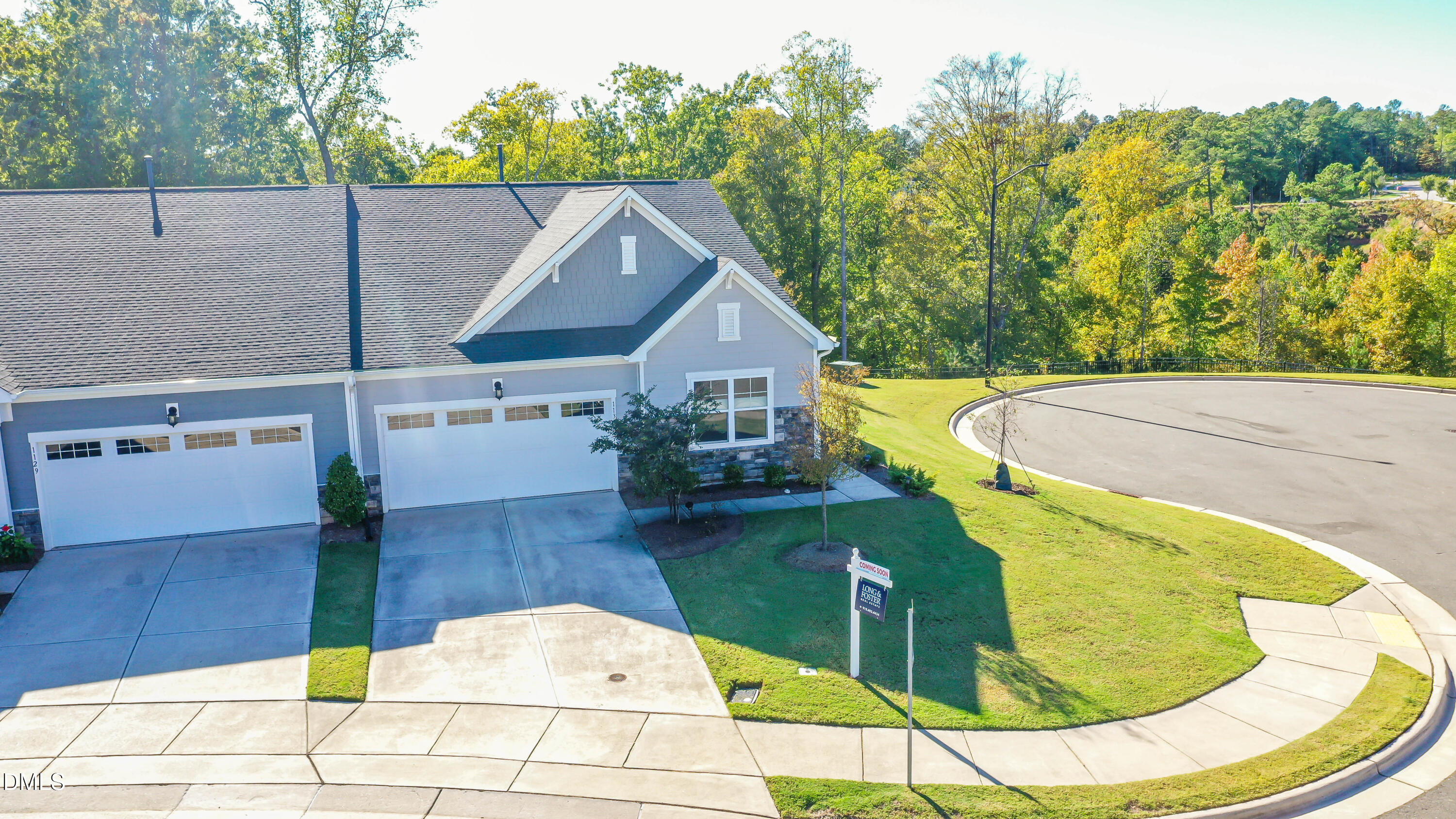 1131 Surveyor Drive Property Photo 2