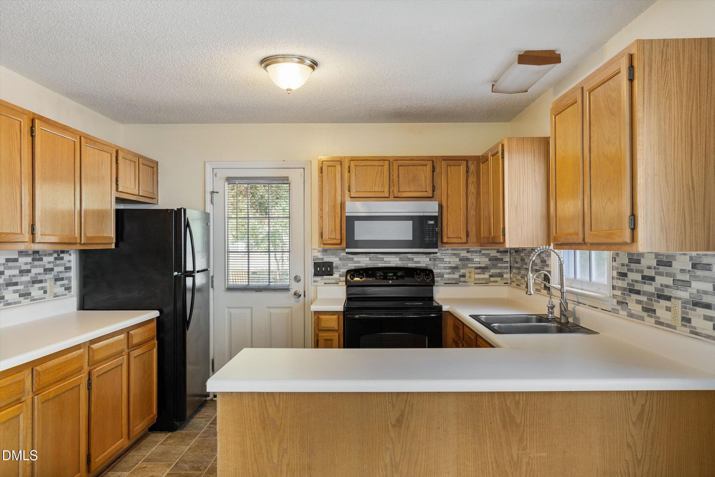 46 Circle Tree Lane Property Photo 6