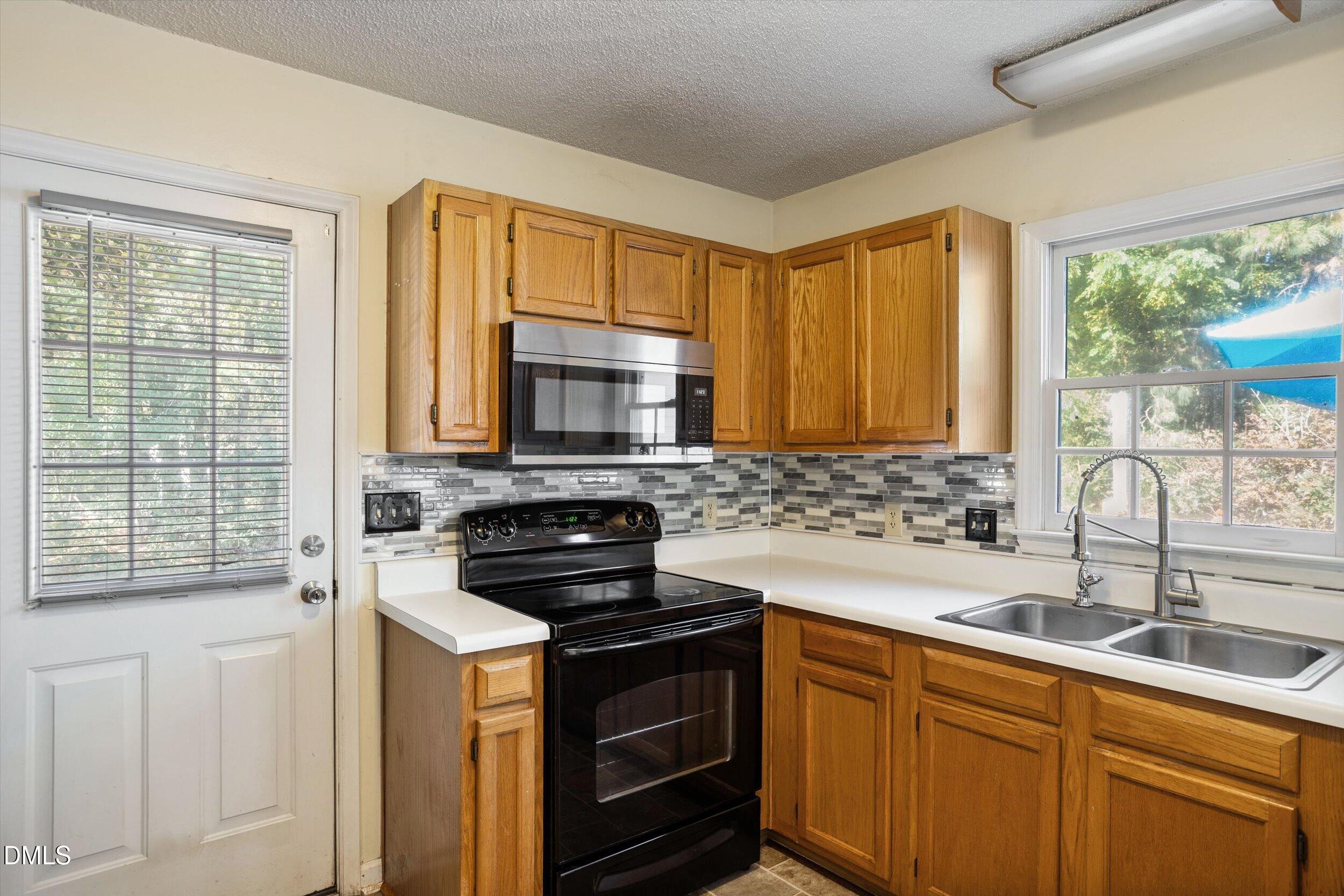46 Circle Tree Lane Property Photo 7