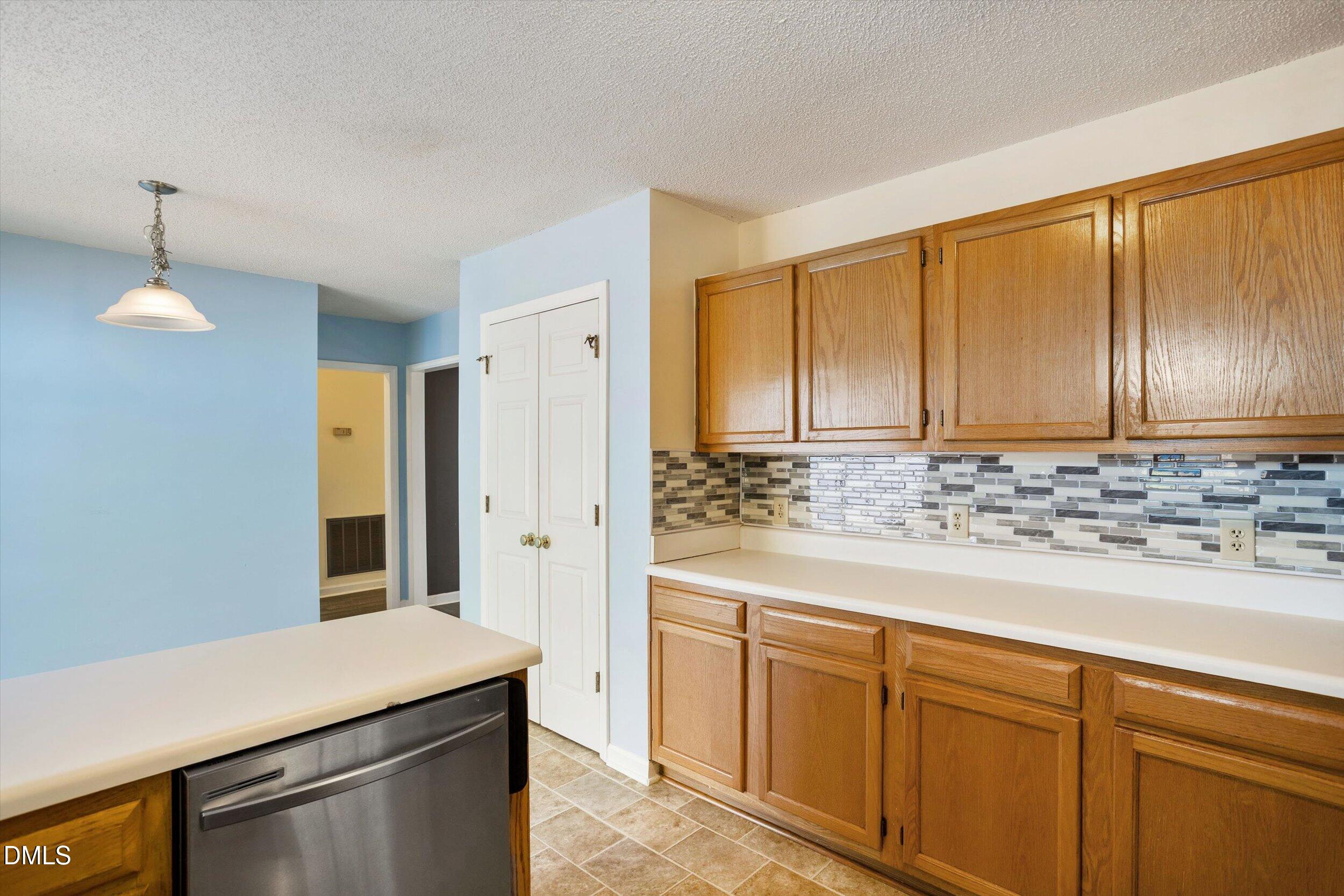 46 Circle Tree Lane Property Photo 9