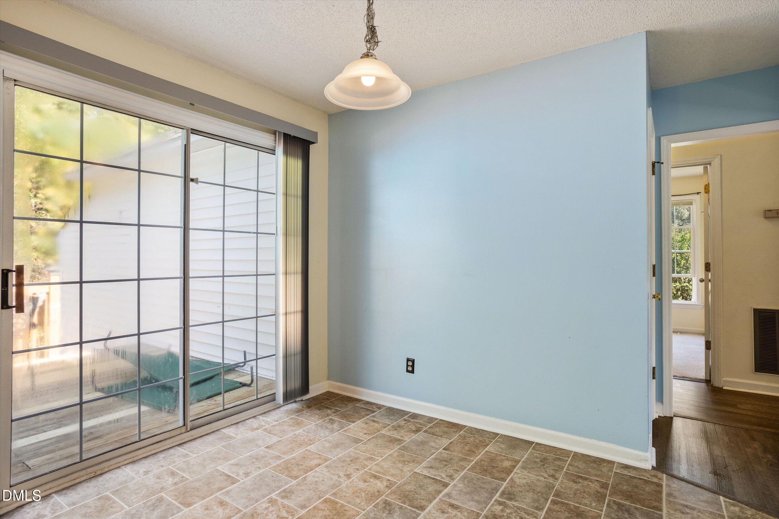 46 Circle Tree Lane Property Photo 12