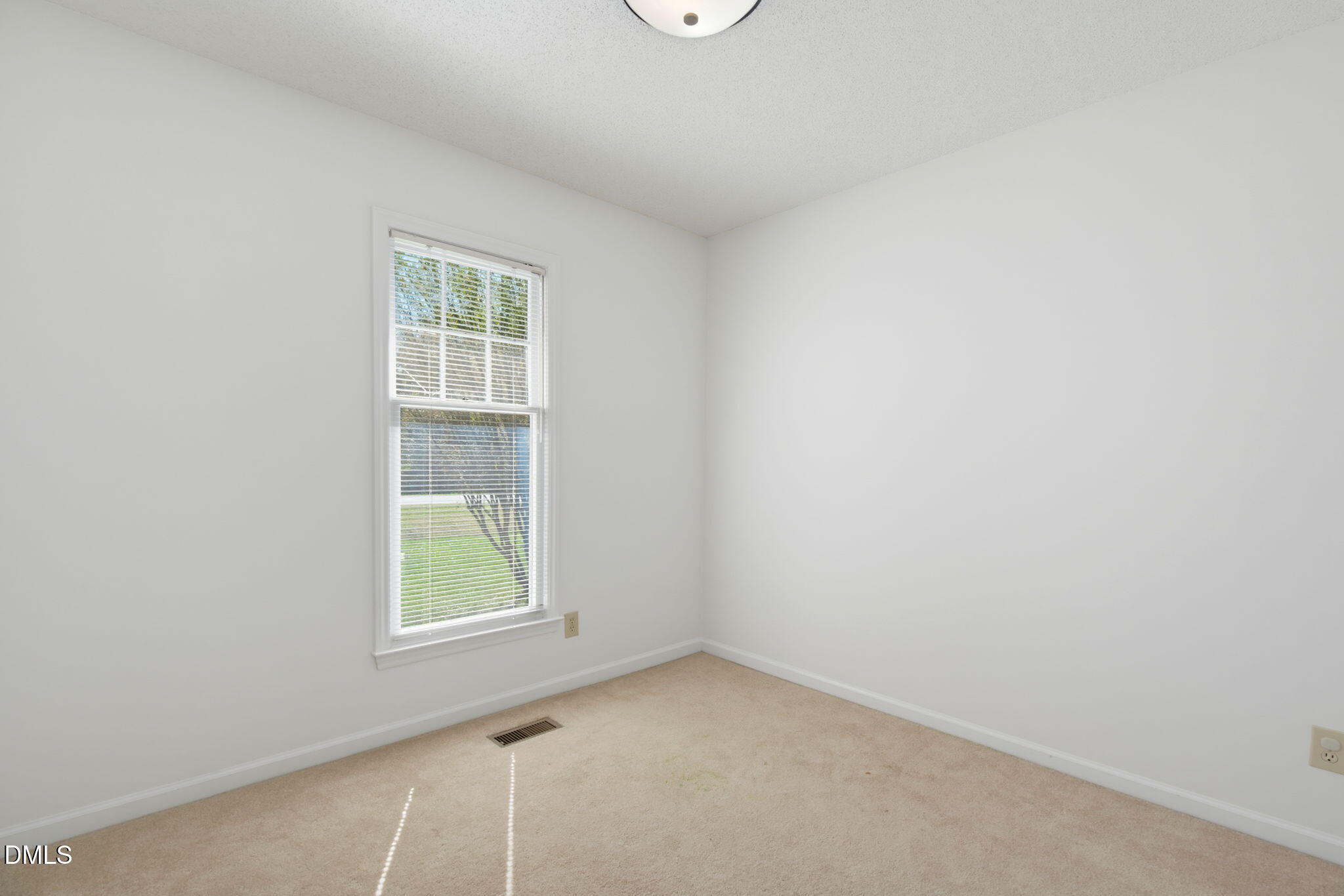 2725 May Drive Property Photo 16