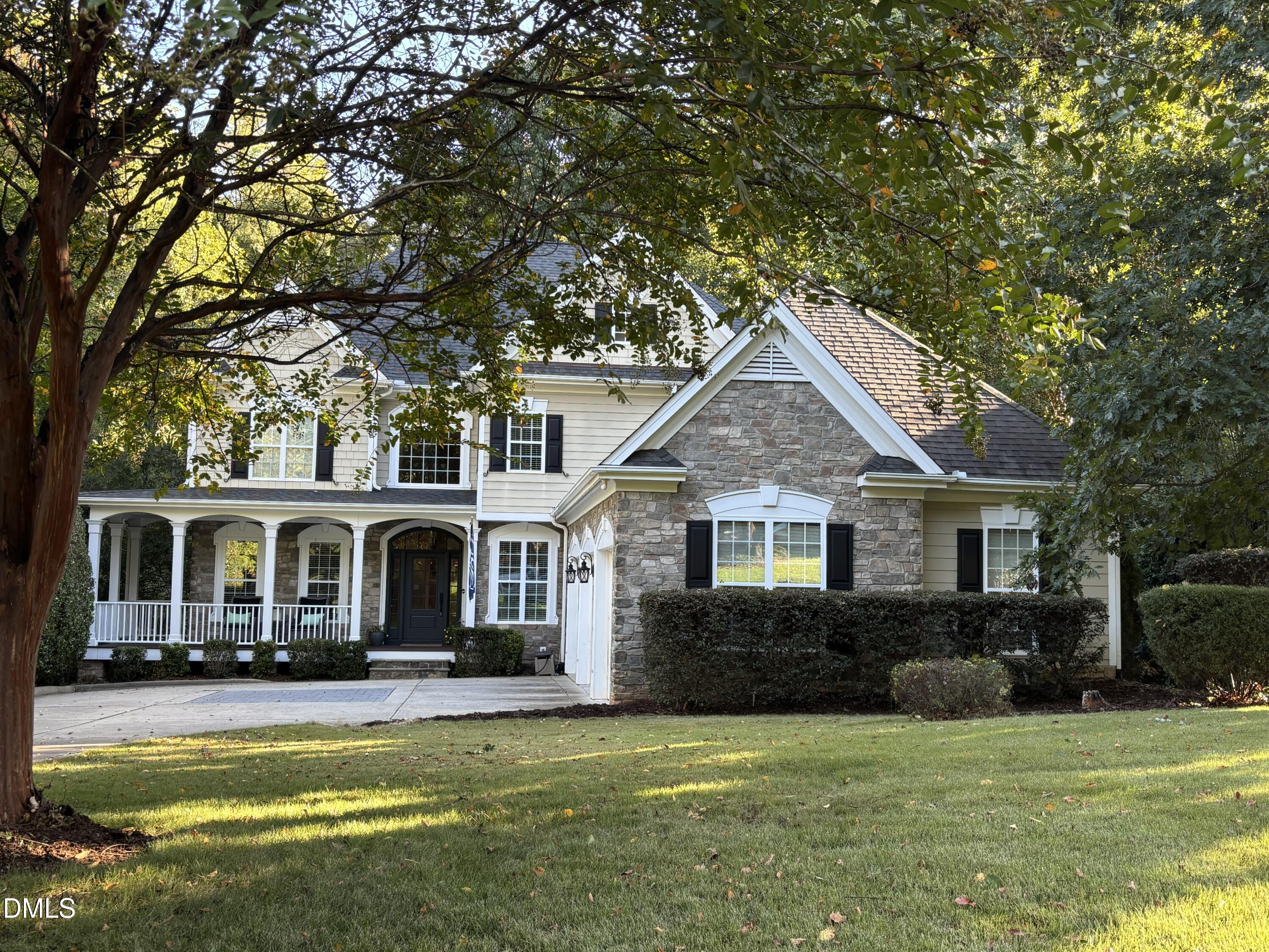 4013 Summer Brook Drive Property Photo 1