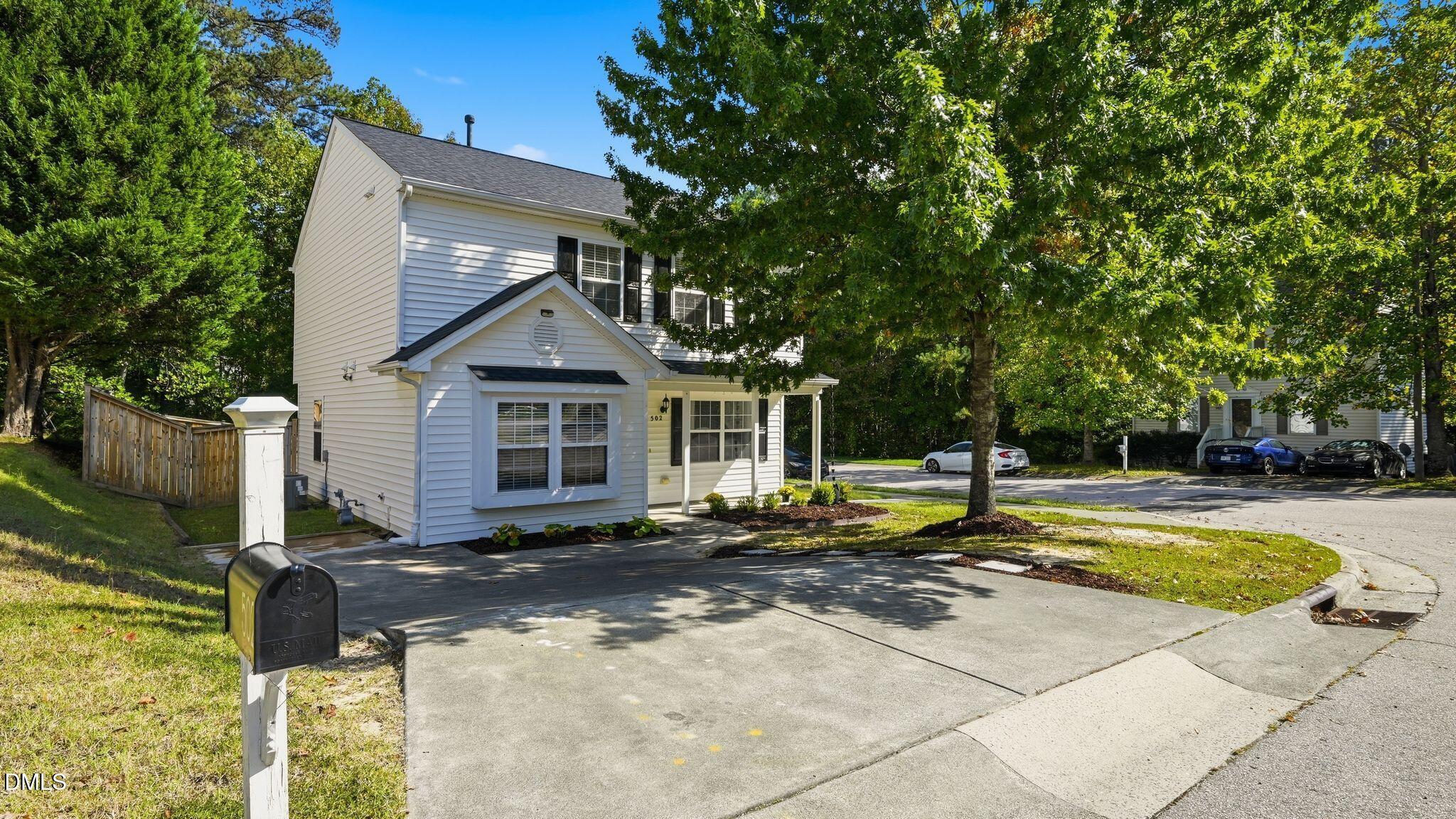 502 Cove Hollow Drive Property Photo 3