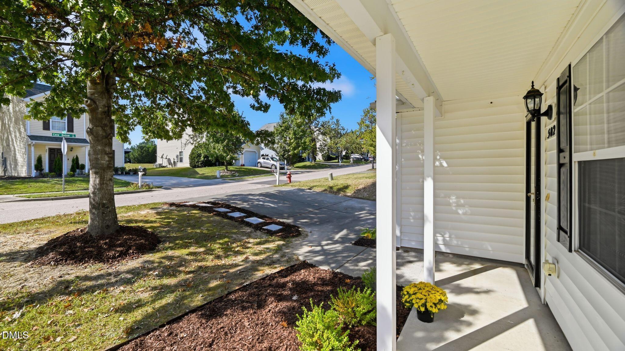 502 Cove Hollow Drive Property Photo 7