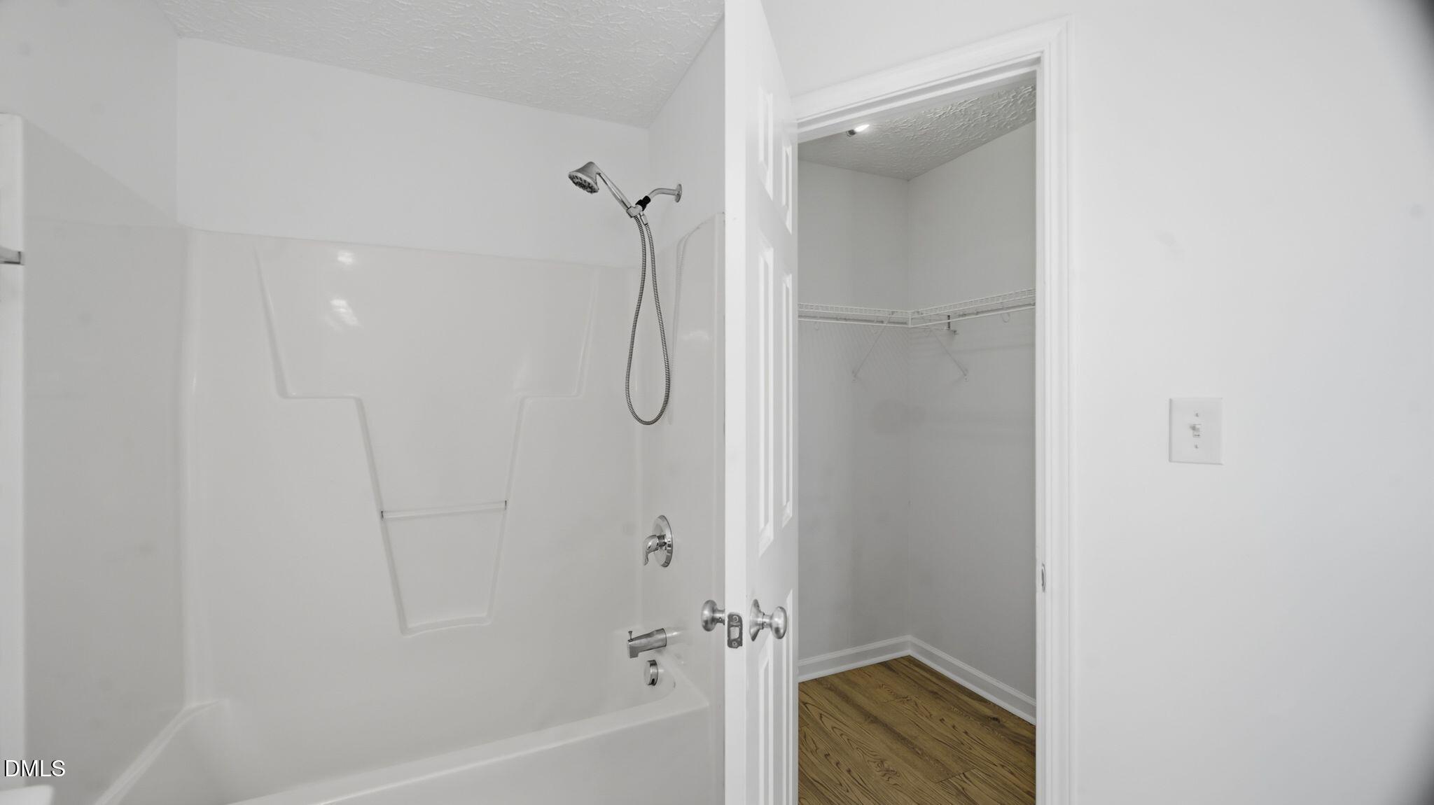 502 Cove Hollow Drive Property Photo 23