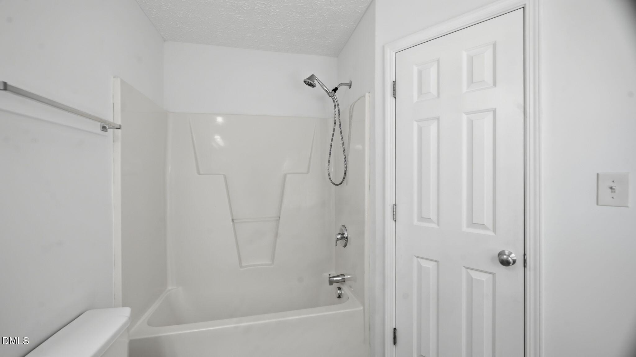 502 Cove Hollow Drive Property Photo 24