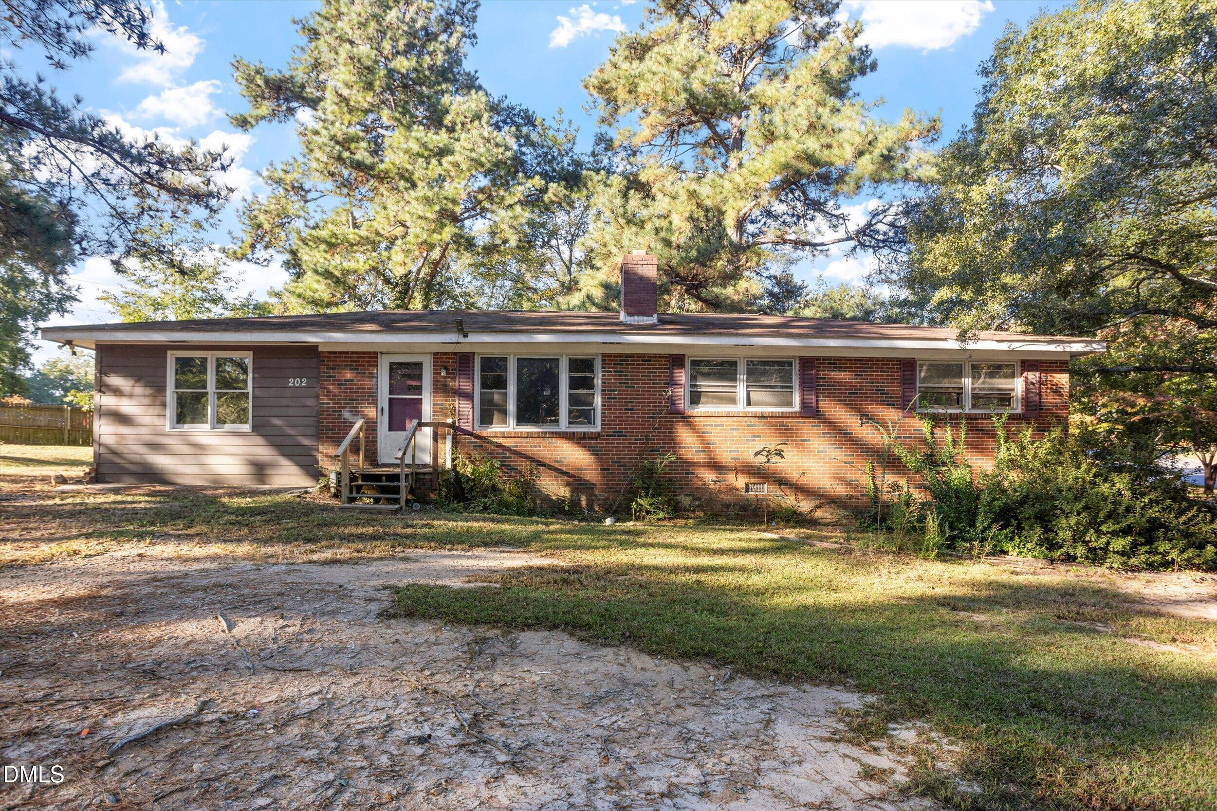 202 Griffin Drive Property Photo 2