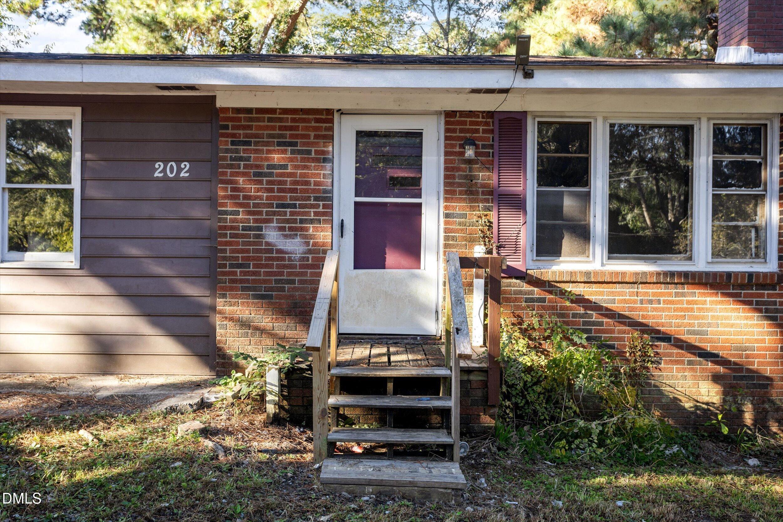 202 Griffin Drive Property Photo 4