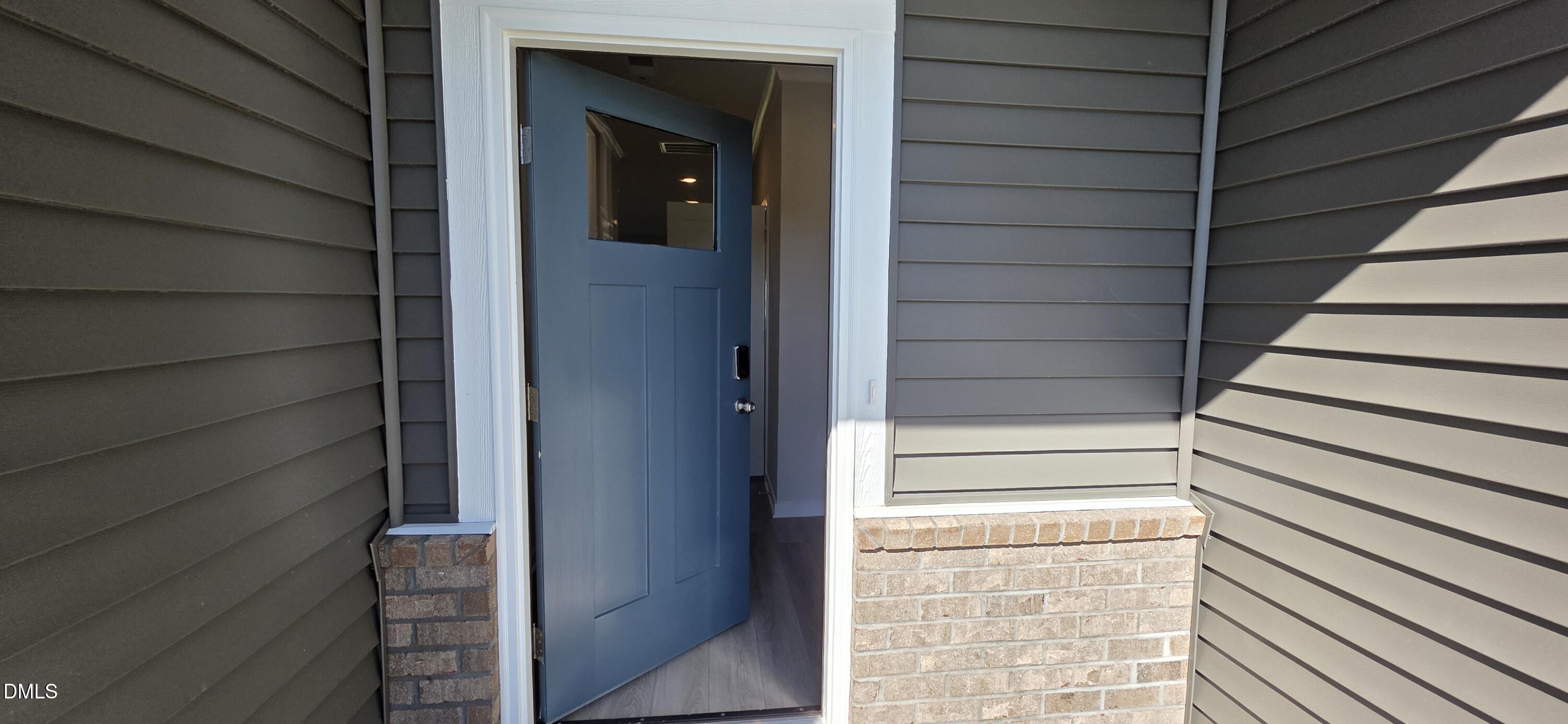 928 Broadleaf Trace Property Photo 3