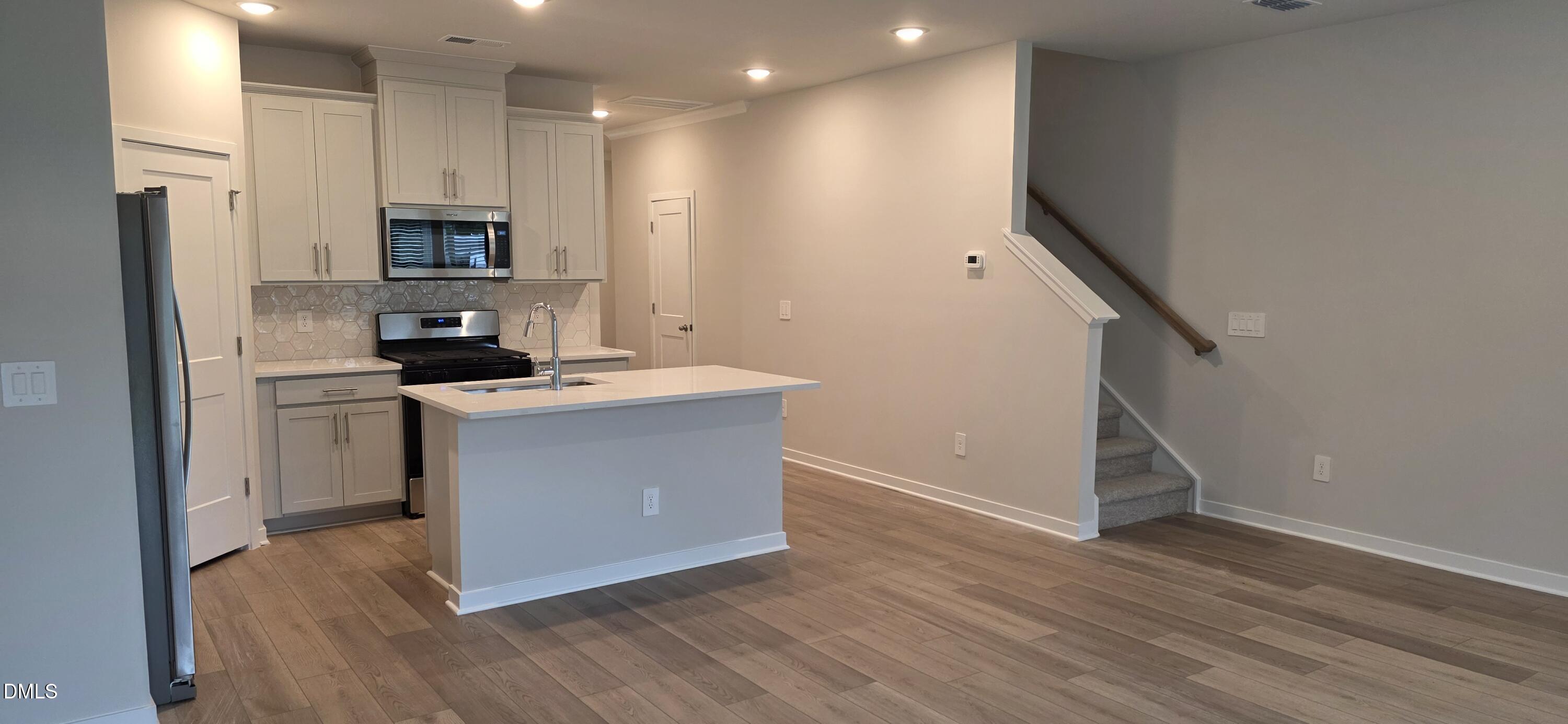 928 Broadleaf Trace Property Photo 8