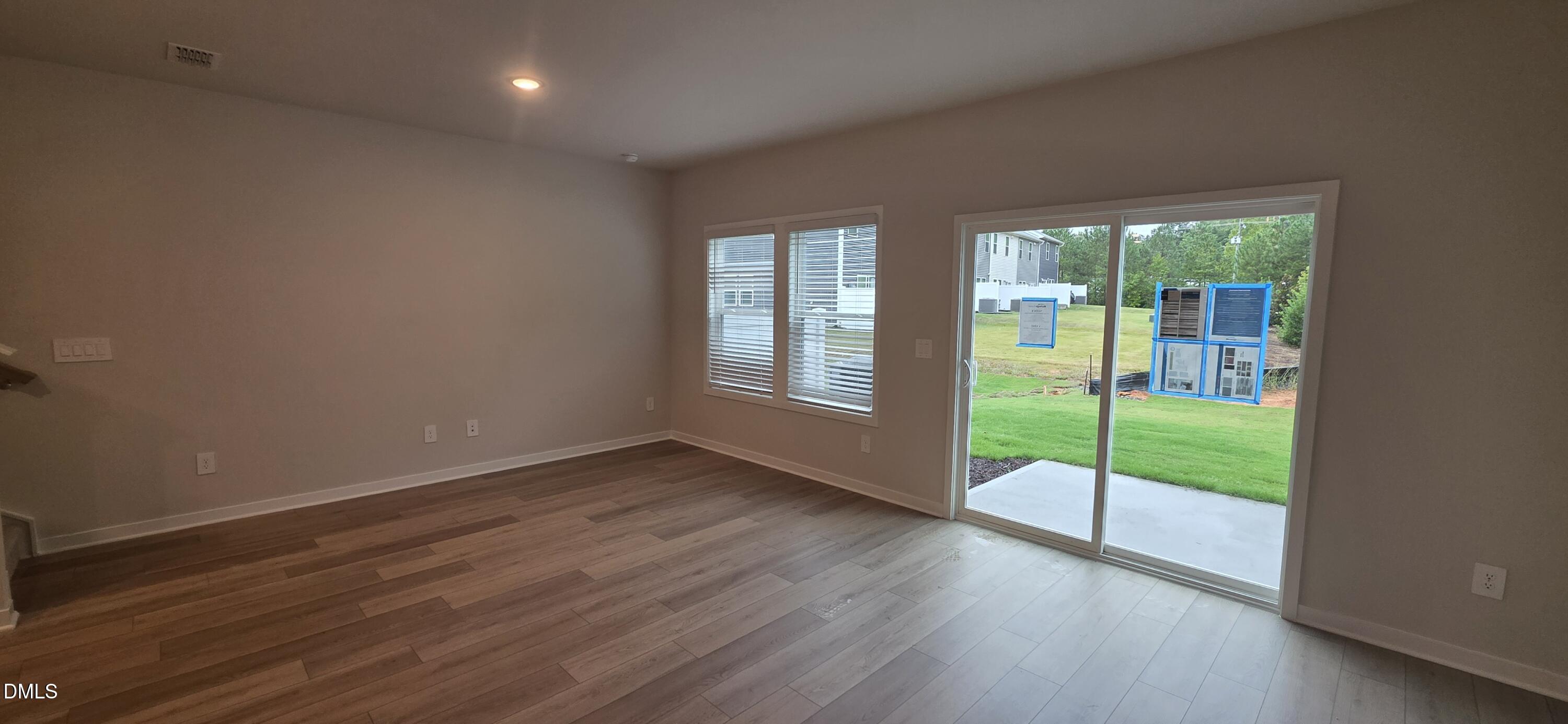 928 Broadleaf Trace Property Photo 13