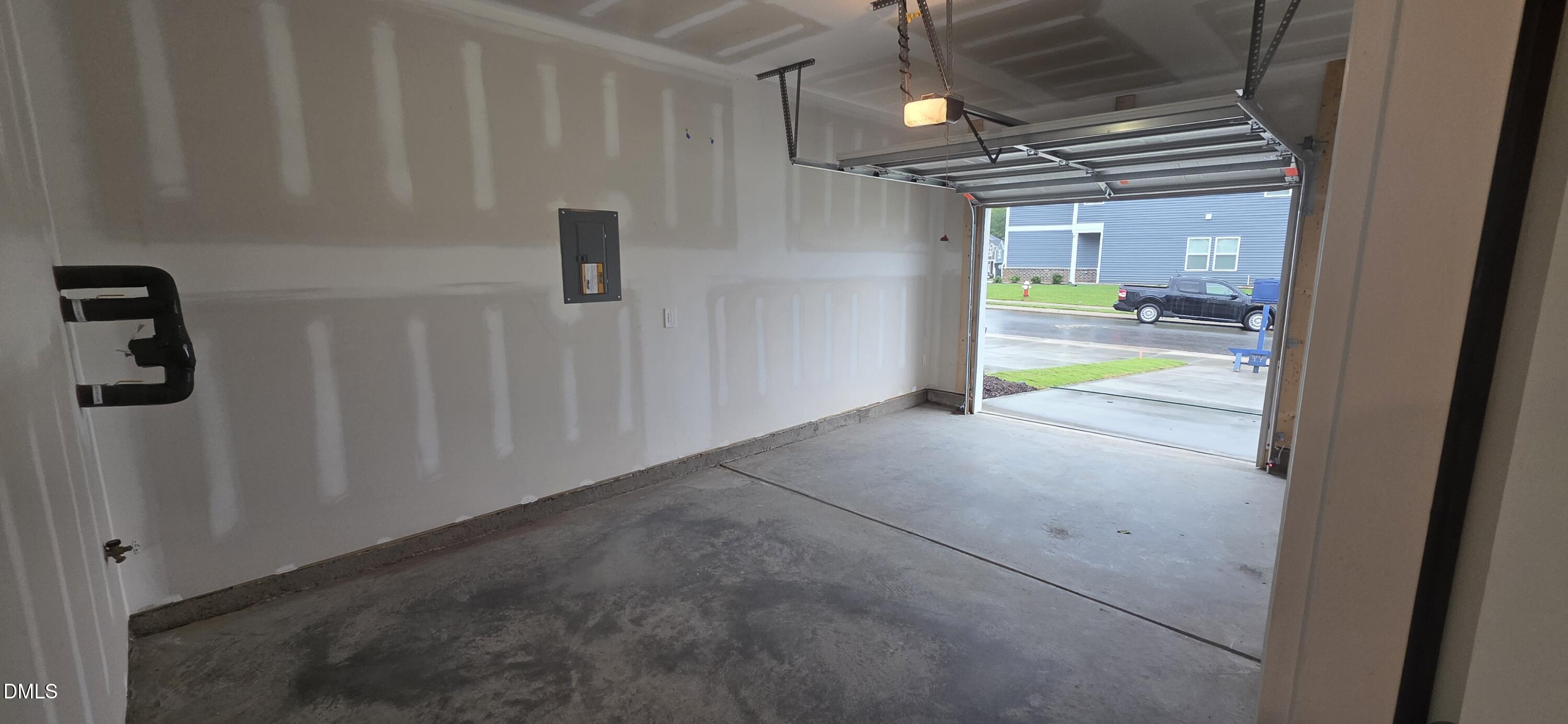 928 Broadleaf Trace Property Photo 34