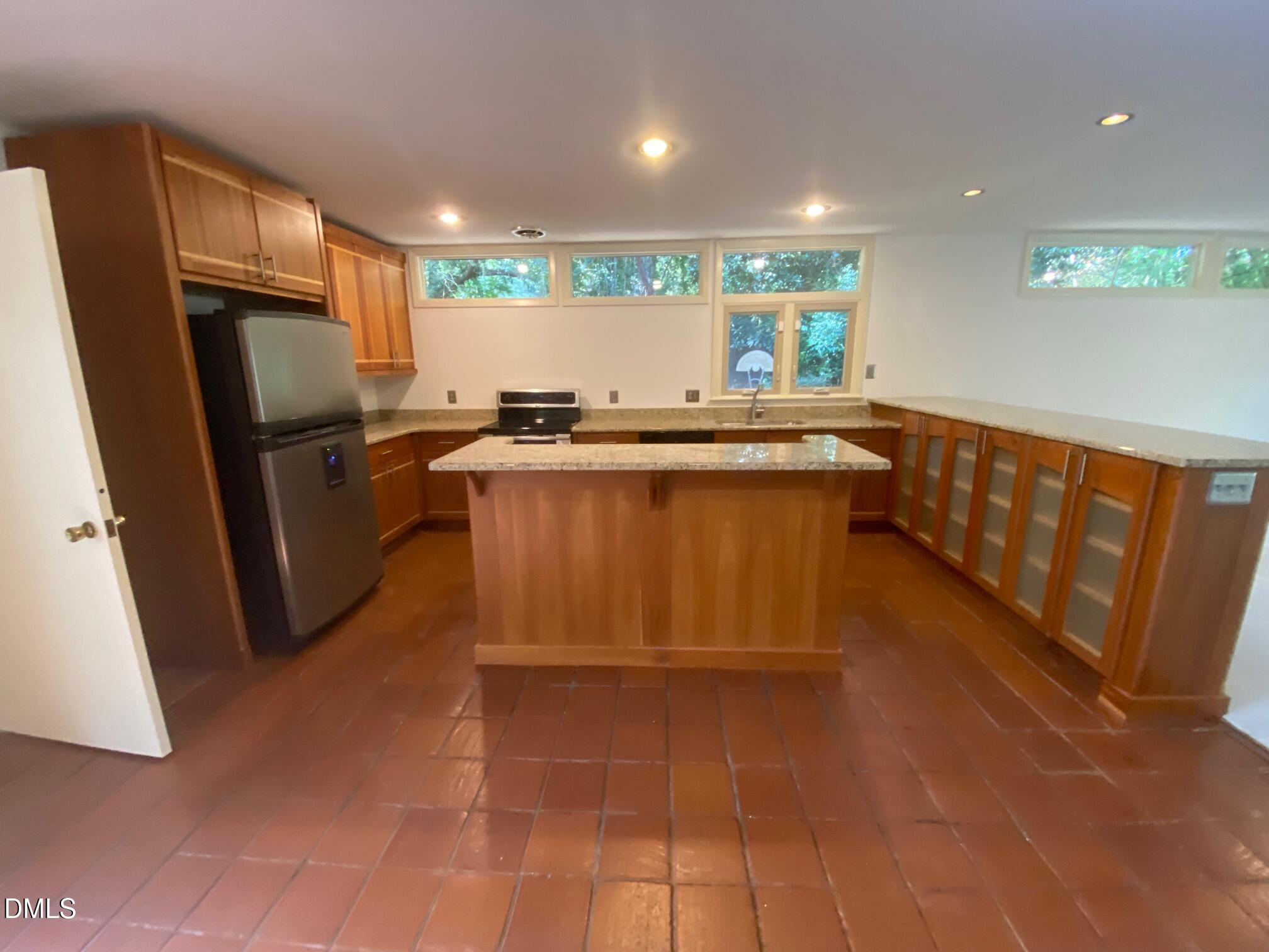 2712 Sevier Street Property Photo 12