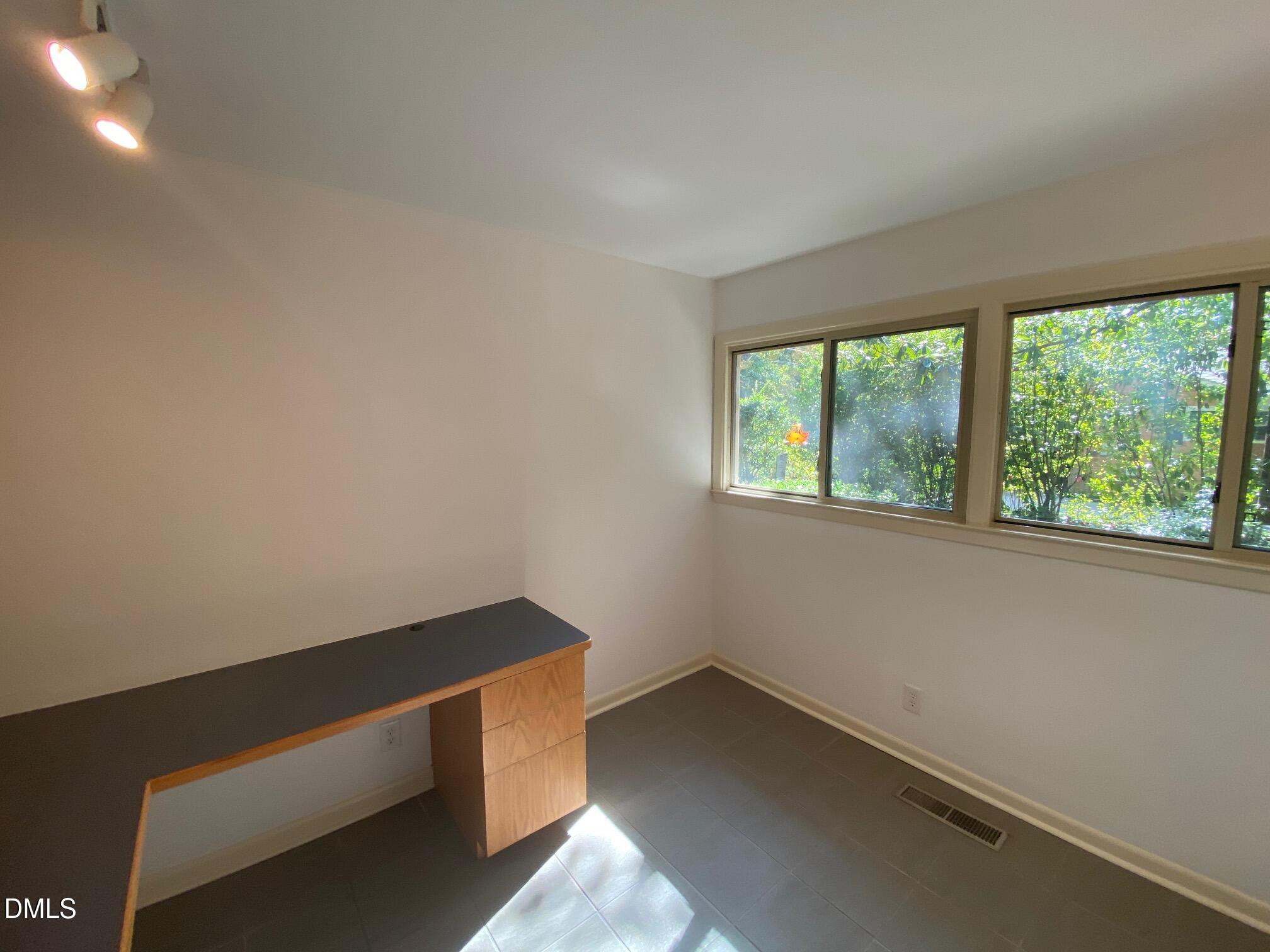 2712 Sevier Street Property Photo 35