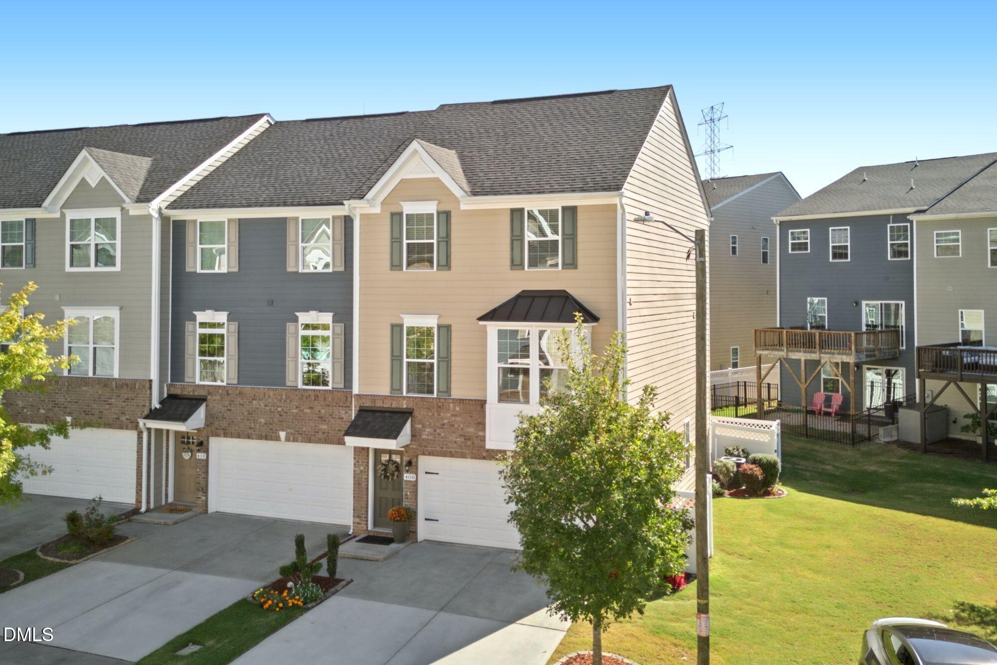 408 Cross Country Way Property Photo 1