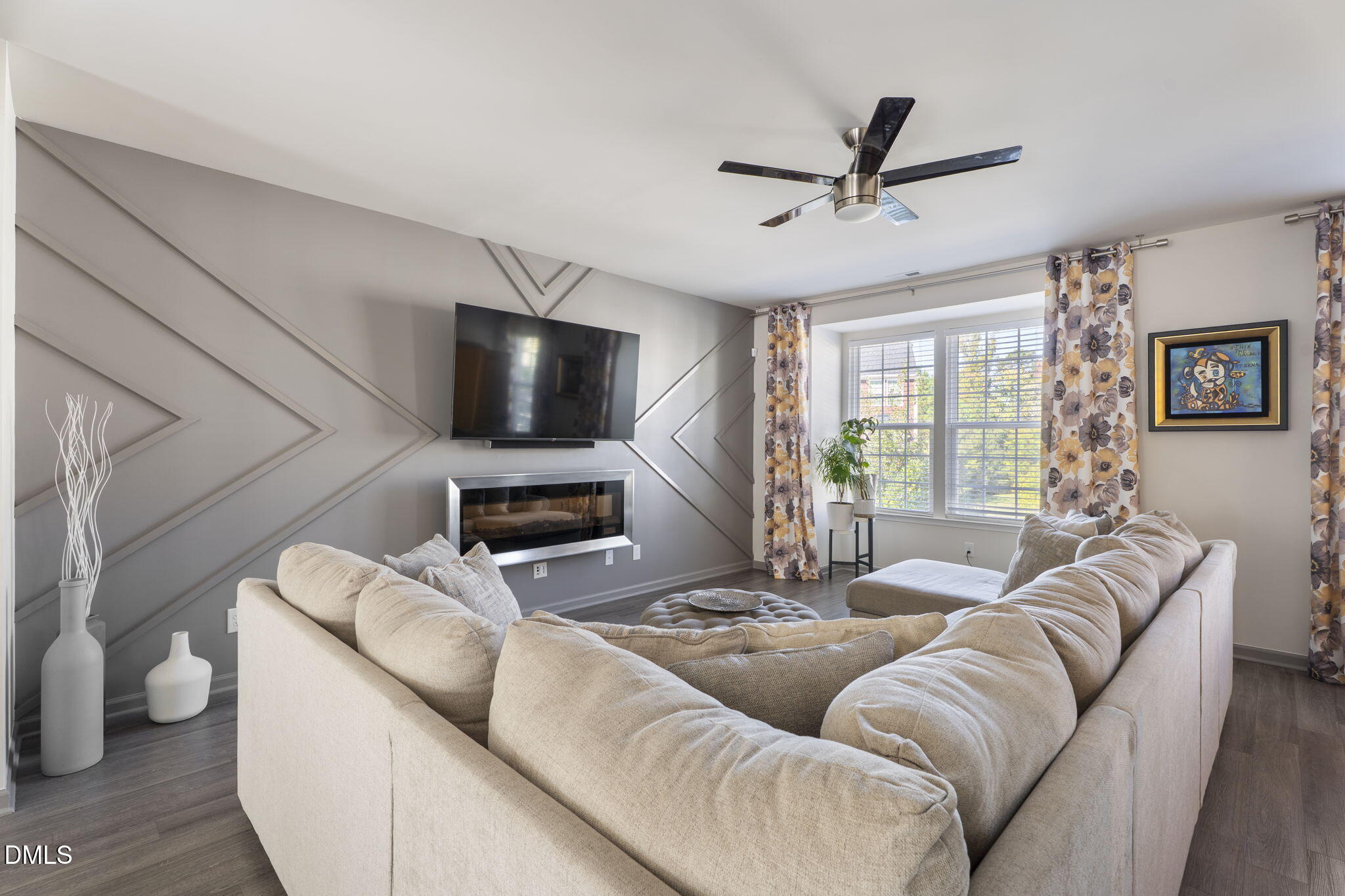 408 Cross Country Way Property Photo 9
