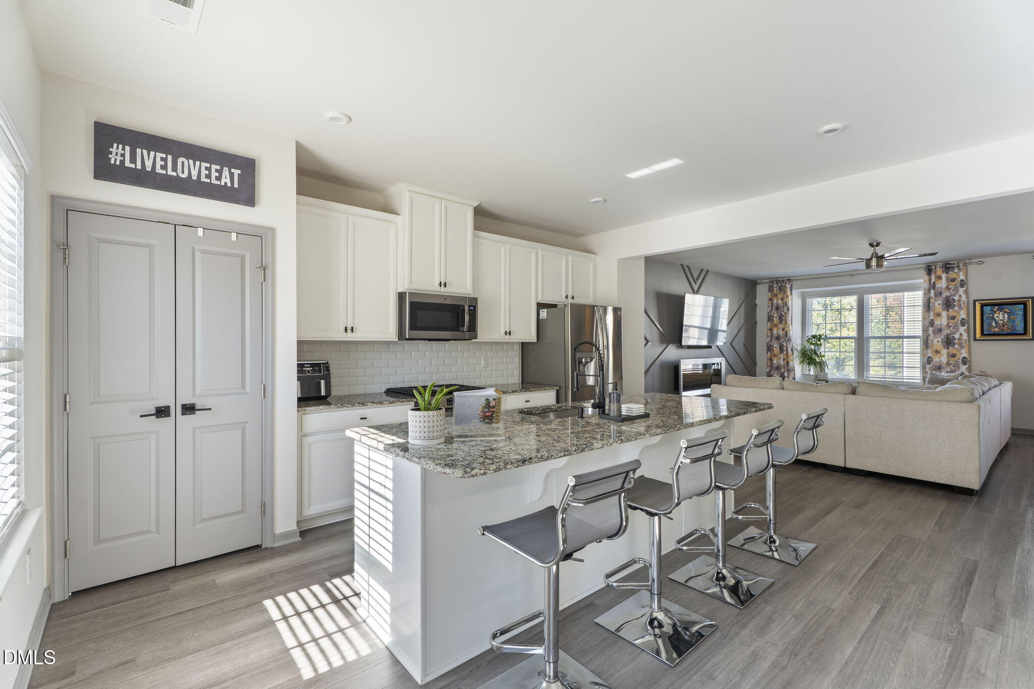408 Cross Country Way Property Photo 13