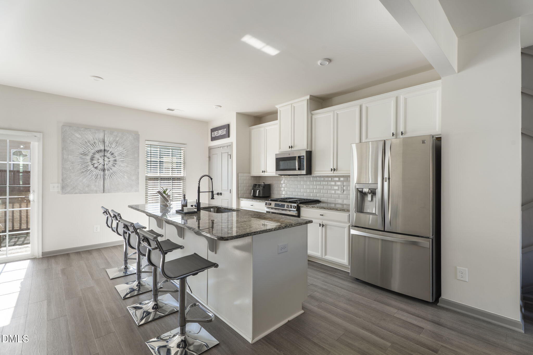 408 Cross Country Way Property Photo 15