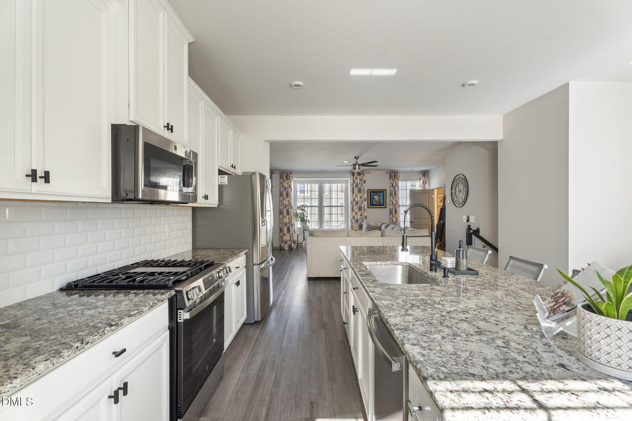 408 Cross Country Way Property Photo 16