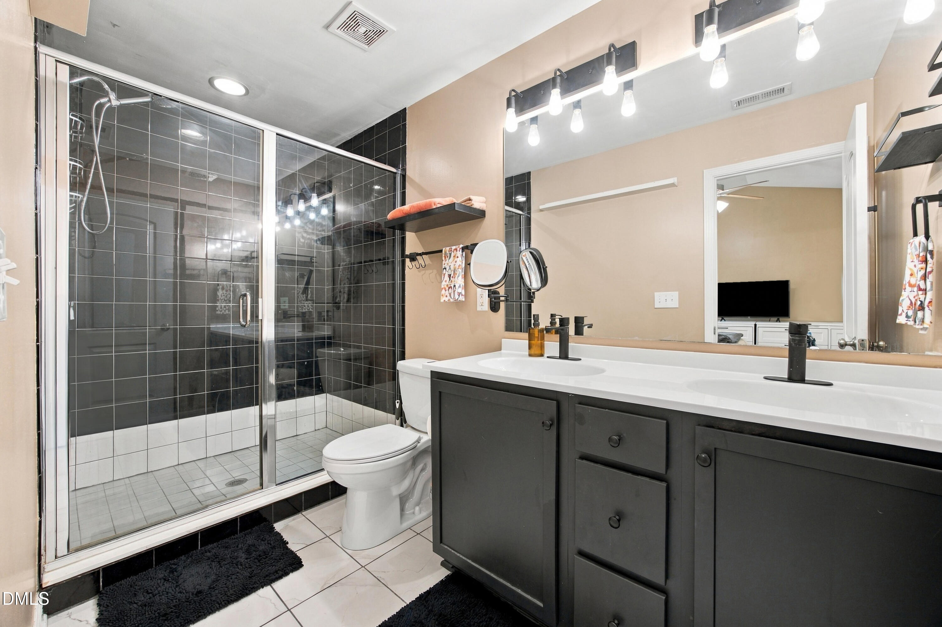 8302 Plano Court Property Photo 14