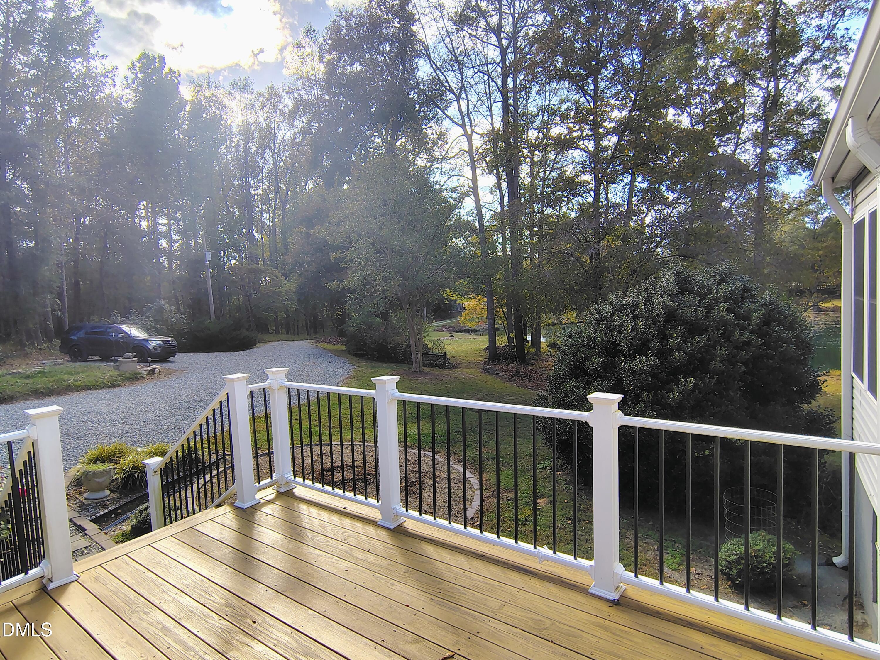 8704 Victory Lane Property Photo 8