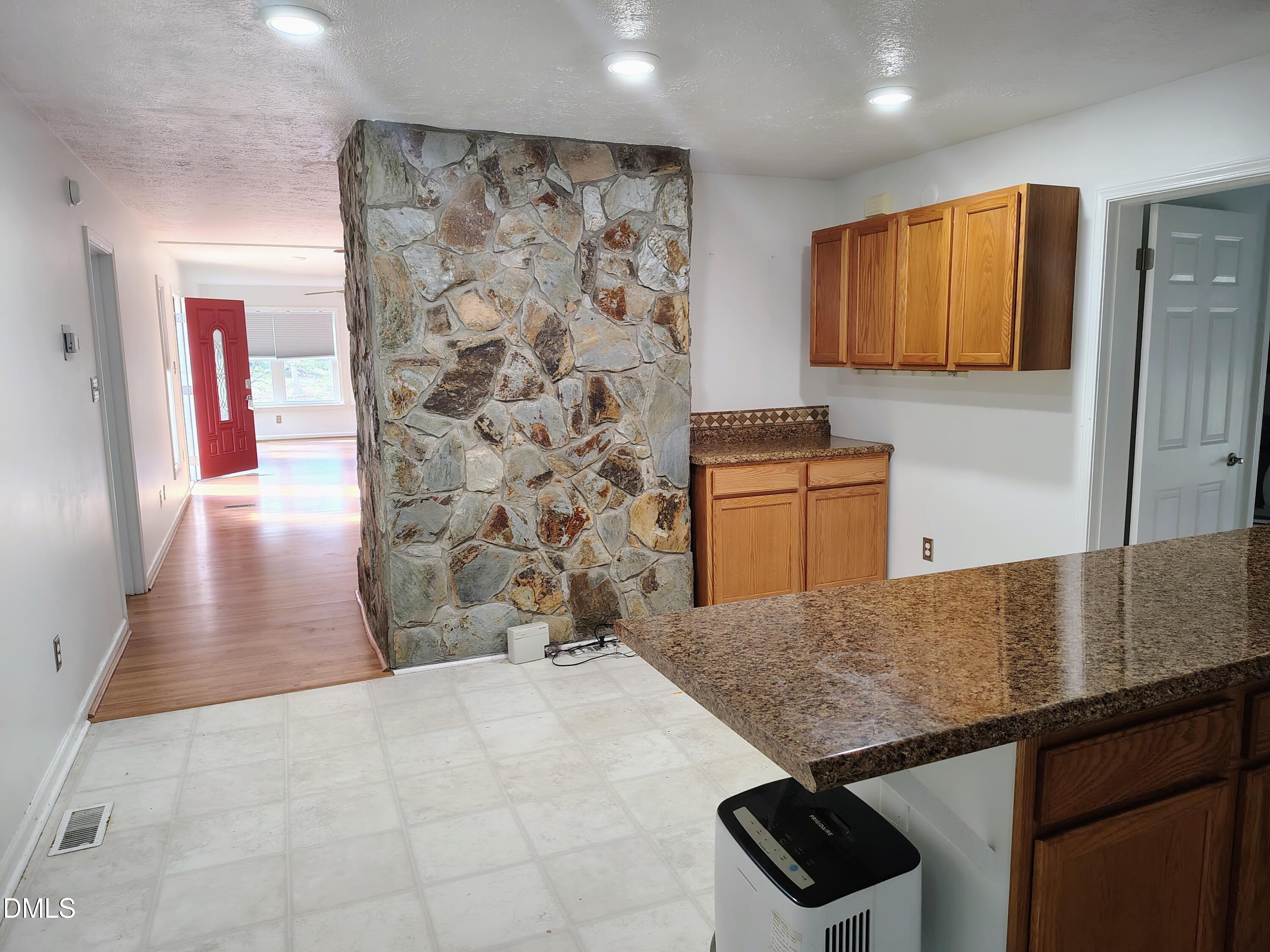8704 Victory Lane Property Photo 12