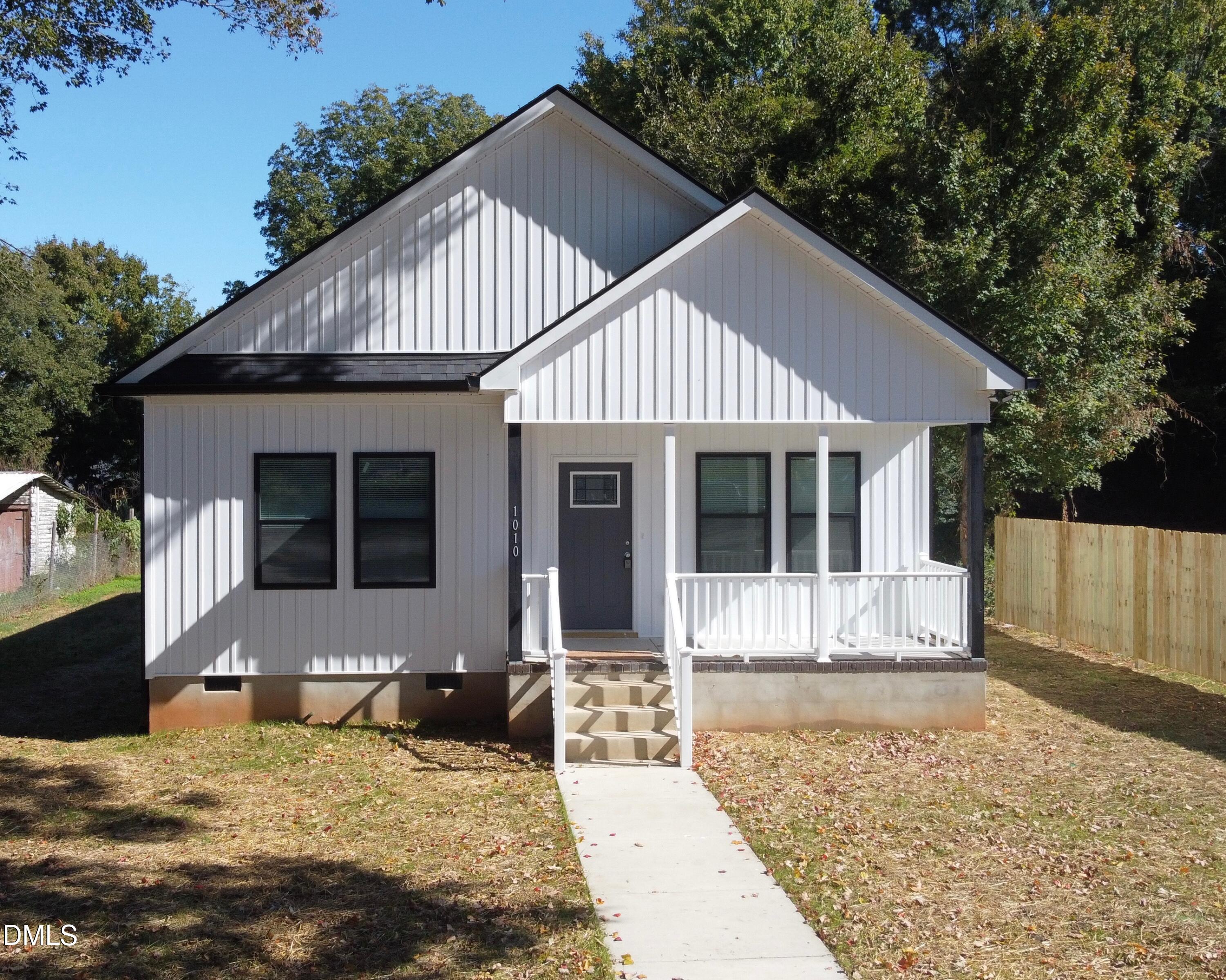 1010 Maple Avenue Property Photo 1