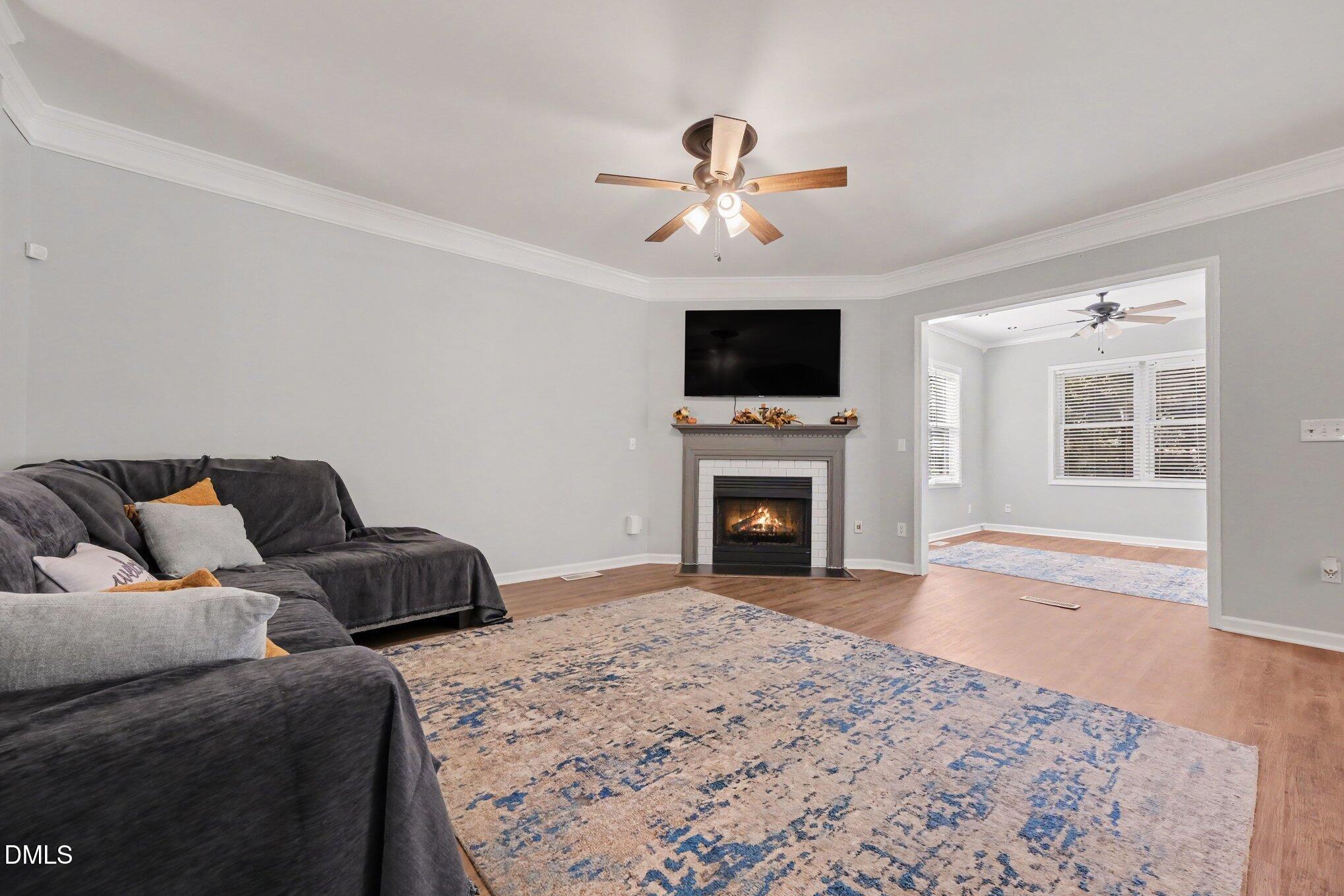 705 Seastone Street Property Photo 6