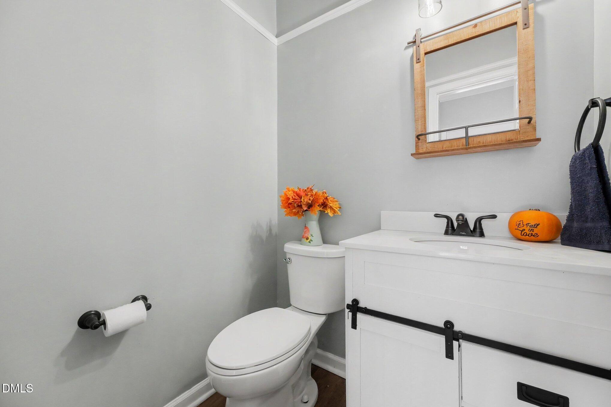 705 Seastone Street Property Photo 14