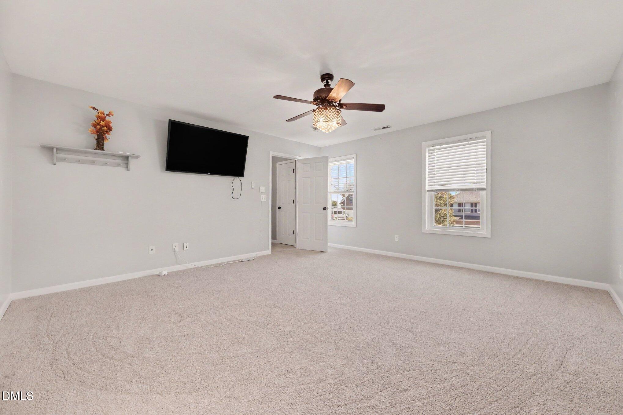 705 Seastone Street Property Photo 15